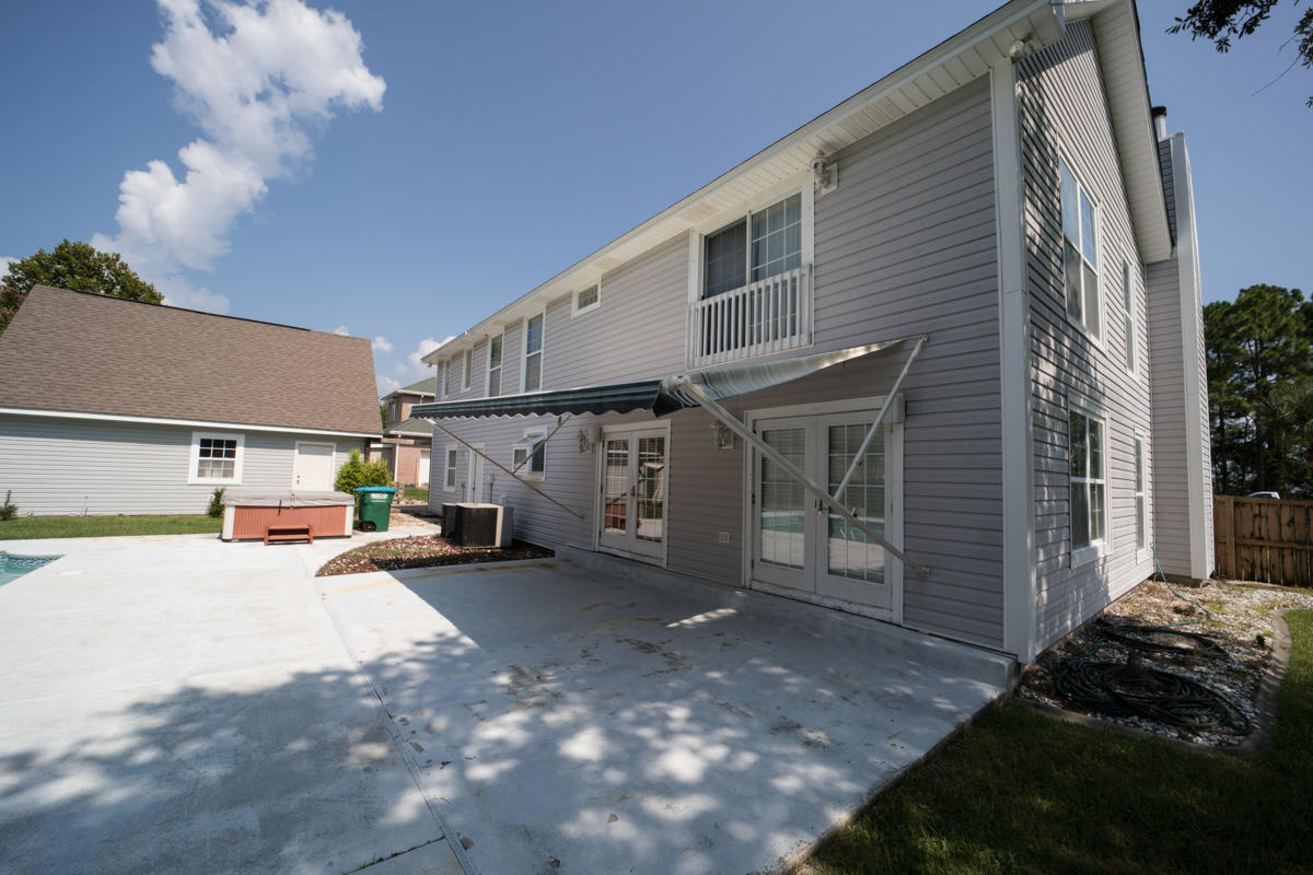 COLONY CLUB HARBOUR PH 1 - Residential