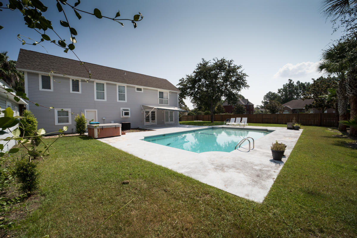 COLONY CLUB HARBOUR PH 1 - Residential