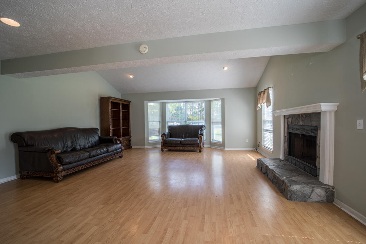 COLONY CLUB HARBOUR PH 1 - Residential