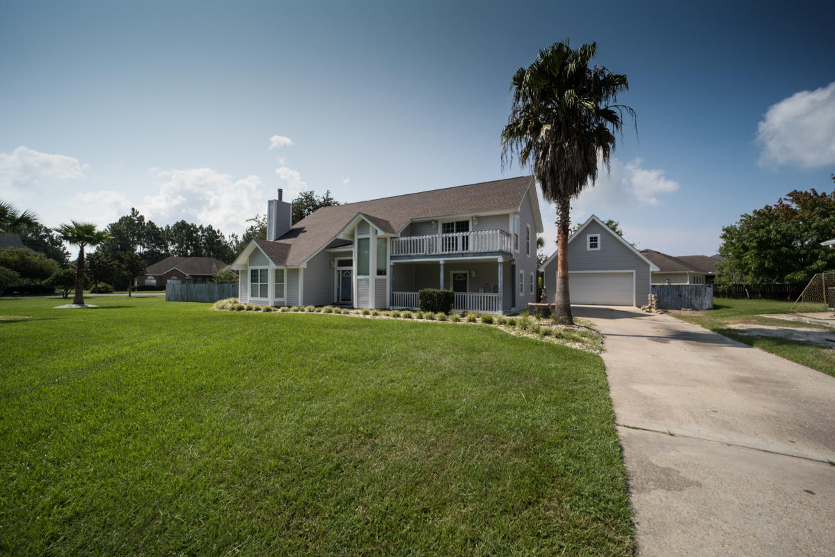 COLONY CLUB HARBOUR PH 1 - Residential