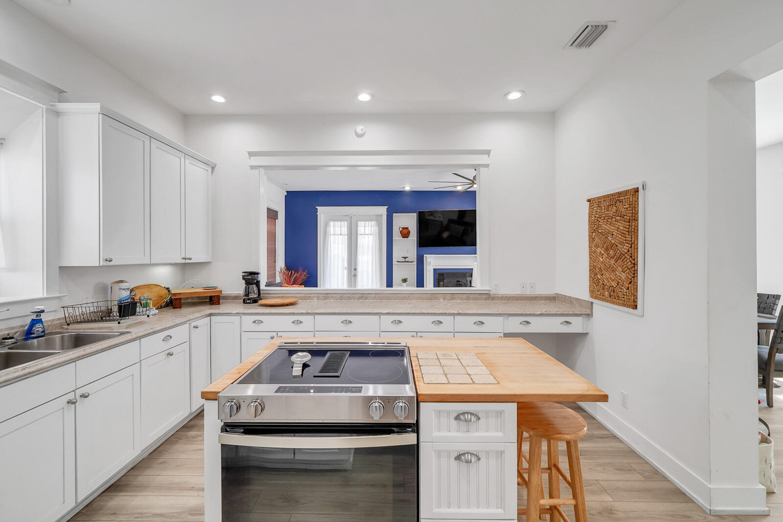 CRYSTAL BEACH - Residential