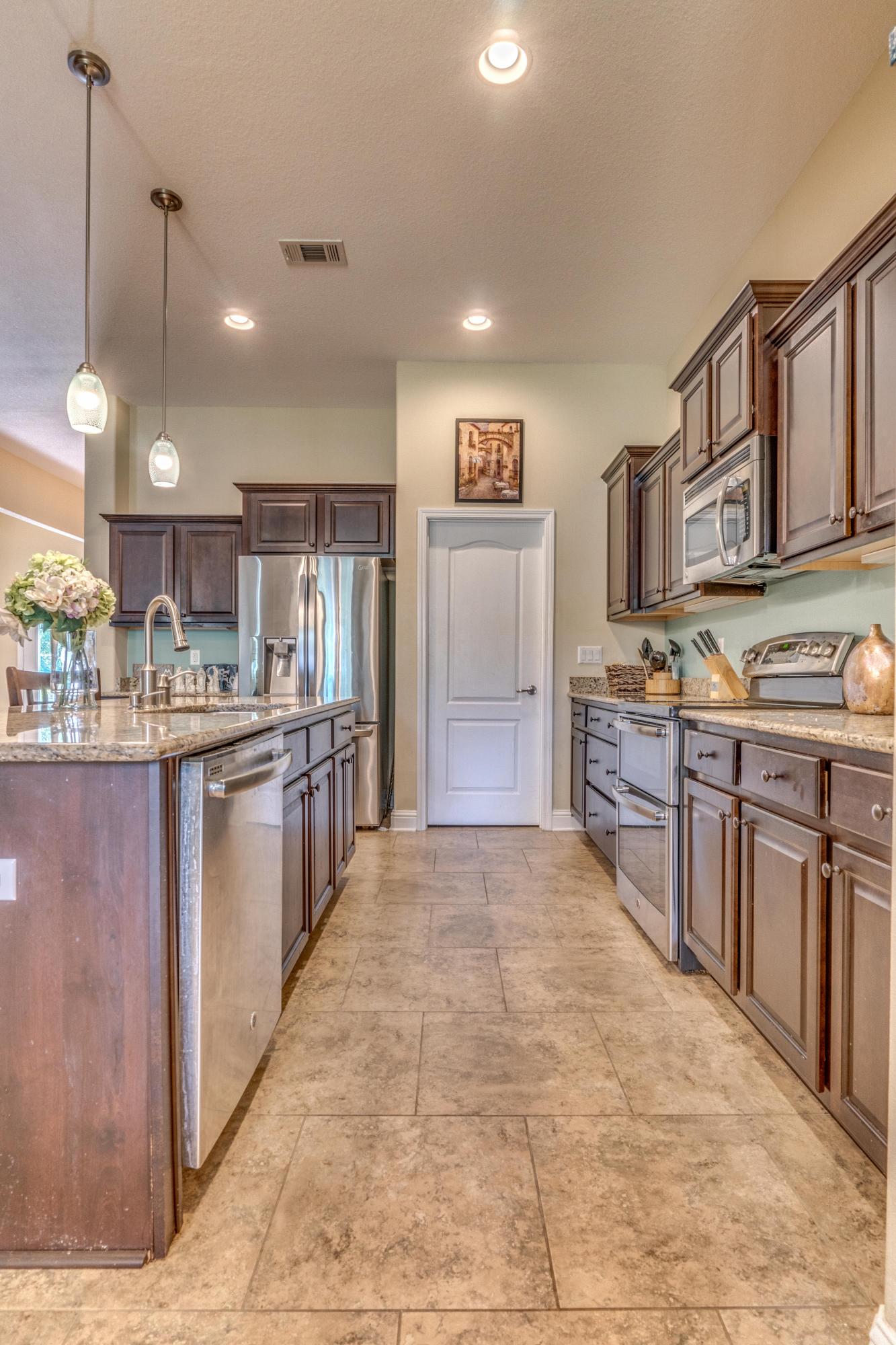 HOLLEY BY THE SEA - Residential