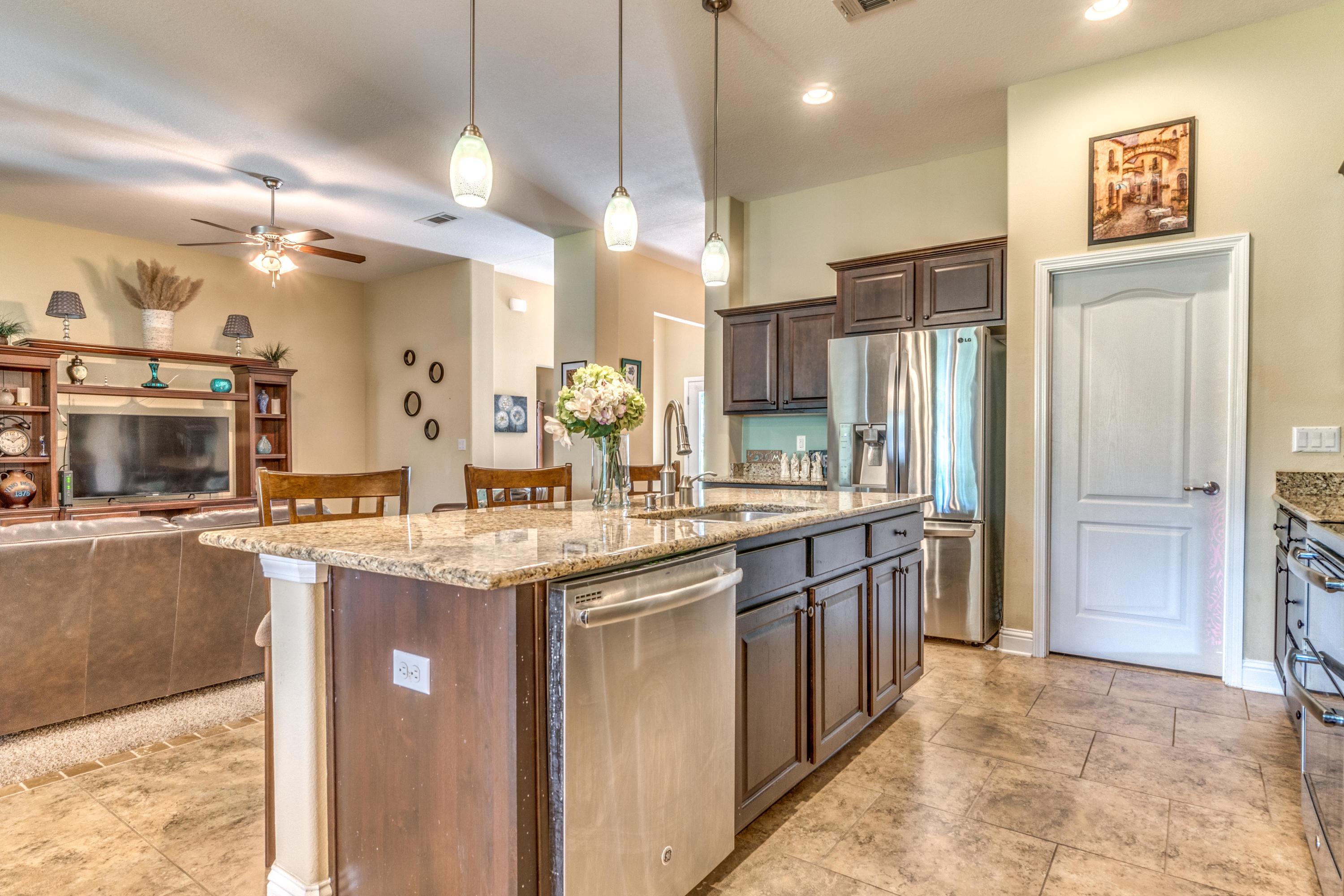 HOLLEY BY THE SEA - Residential