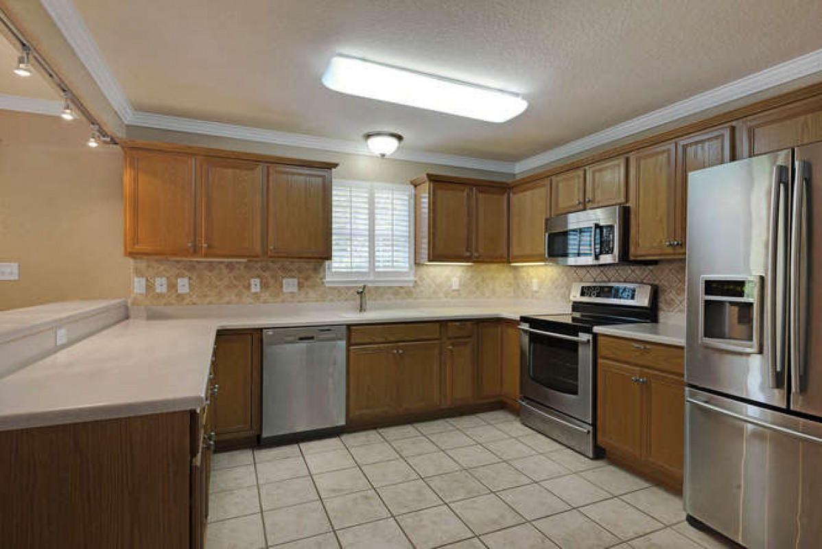 Emerald Lakes - Residential