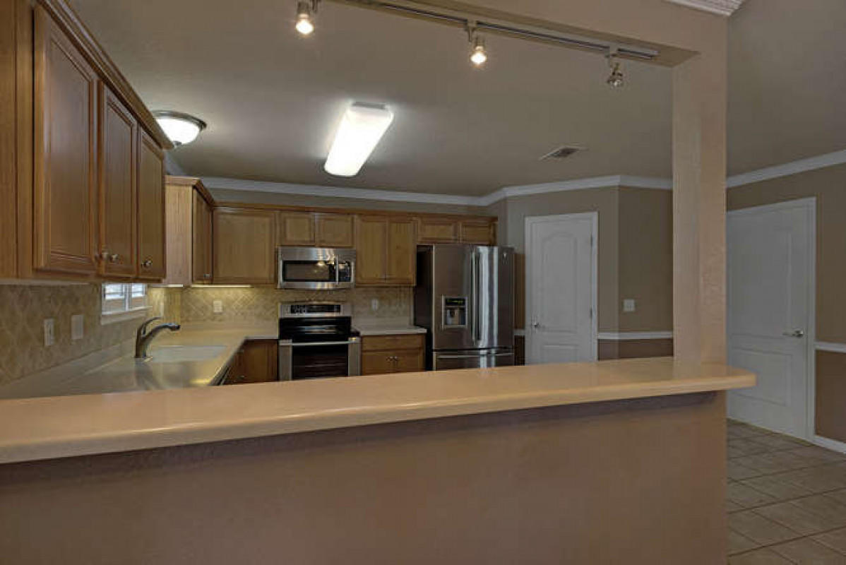 Emerald Lakes - Residential