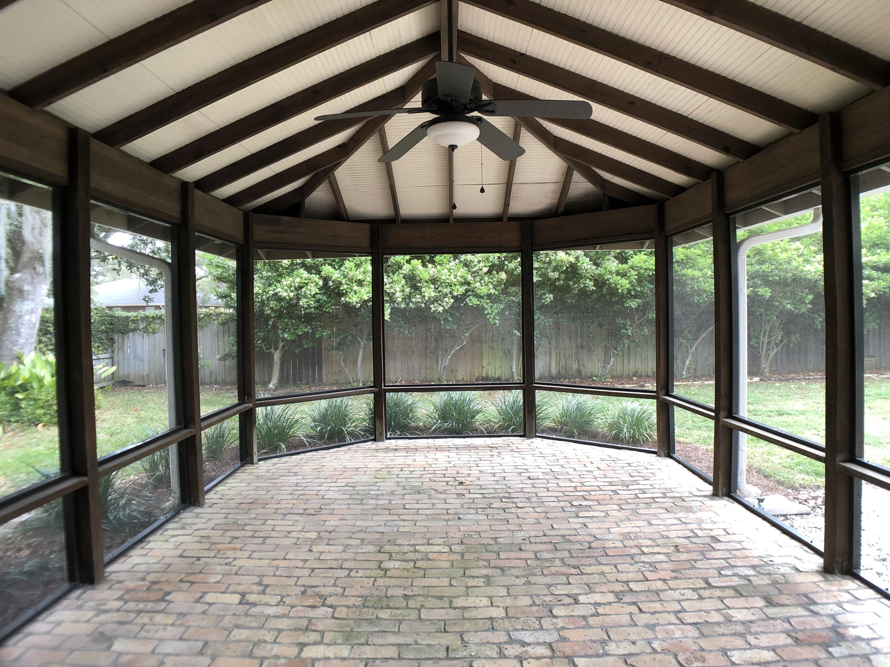 SHADY LANE - Residential