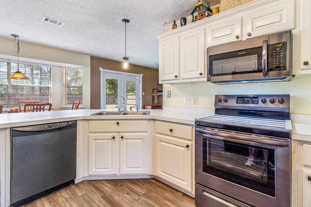 CEDAR RIDGE - Residential