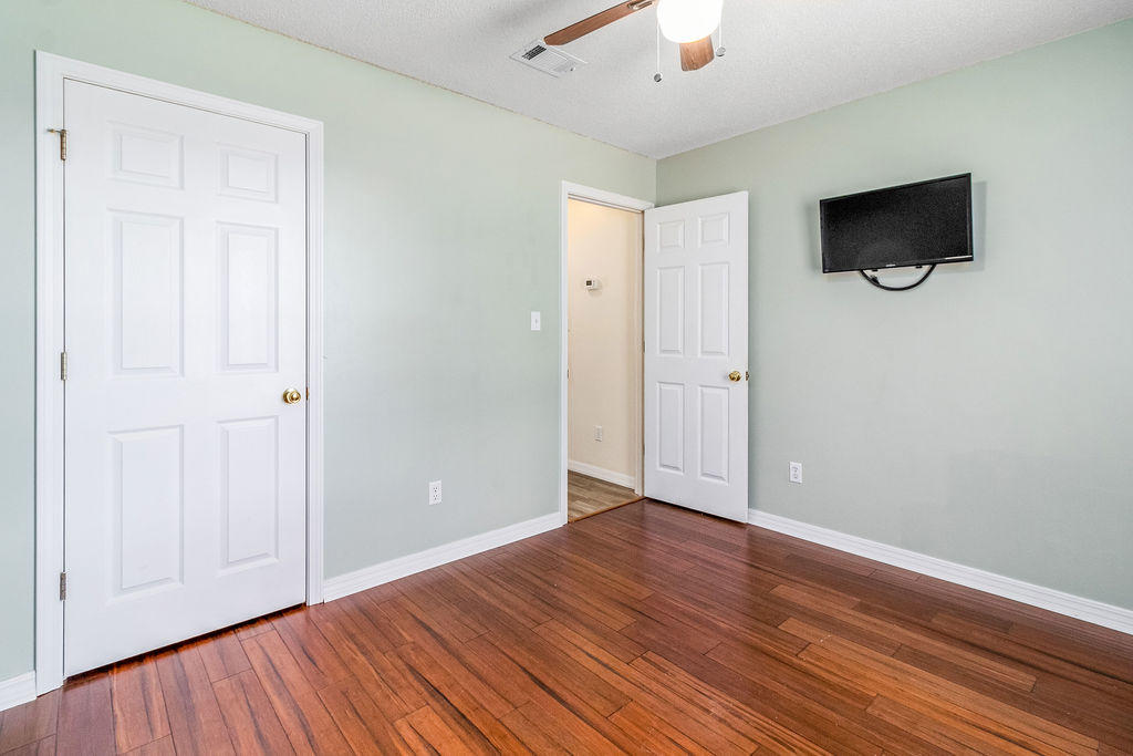 CEDAR RIDGE - Residential