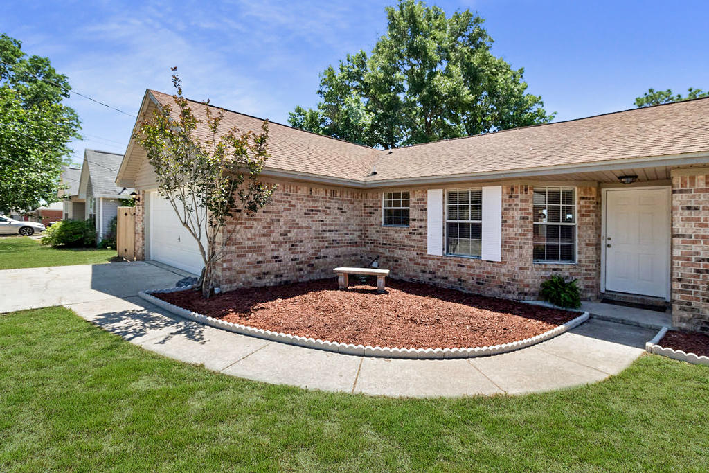 CEDAR RIDGE - Residential