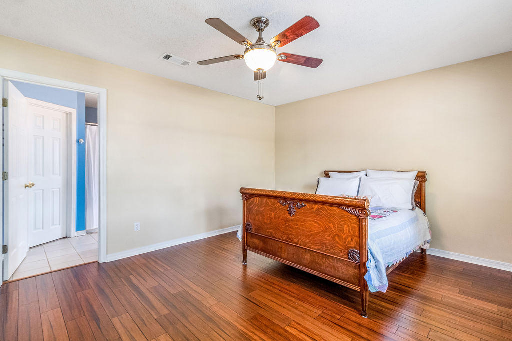 CEDAR RIDGE - Residential