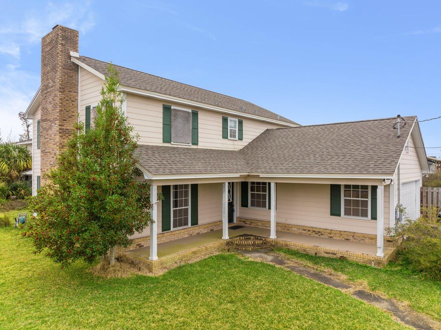 4 BR 3 Bath Fix and flip opportunity in the Forest Park area of Panama City.. New roof, new garage door. Garage completely repaired. Yard storage building. Fully fenced.