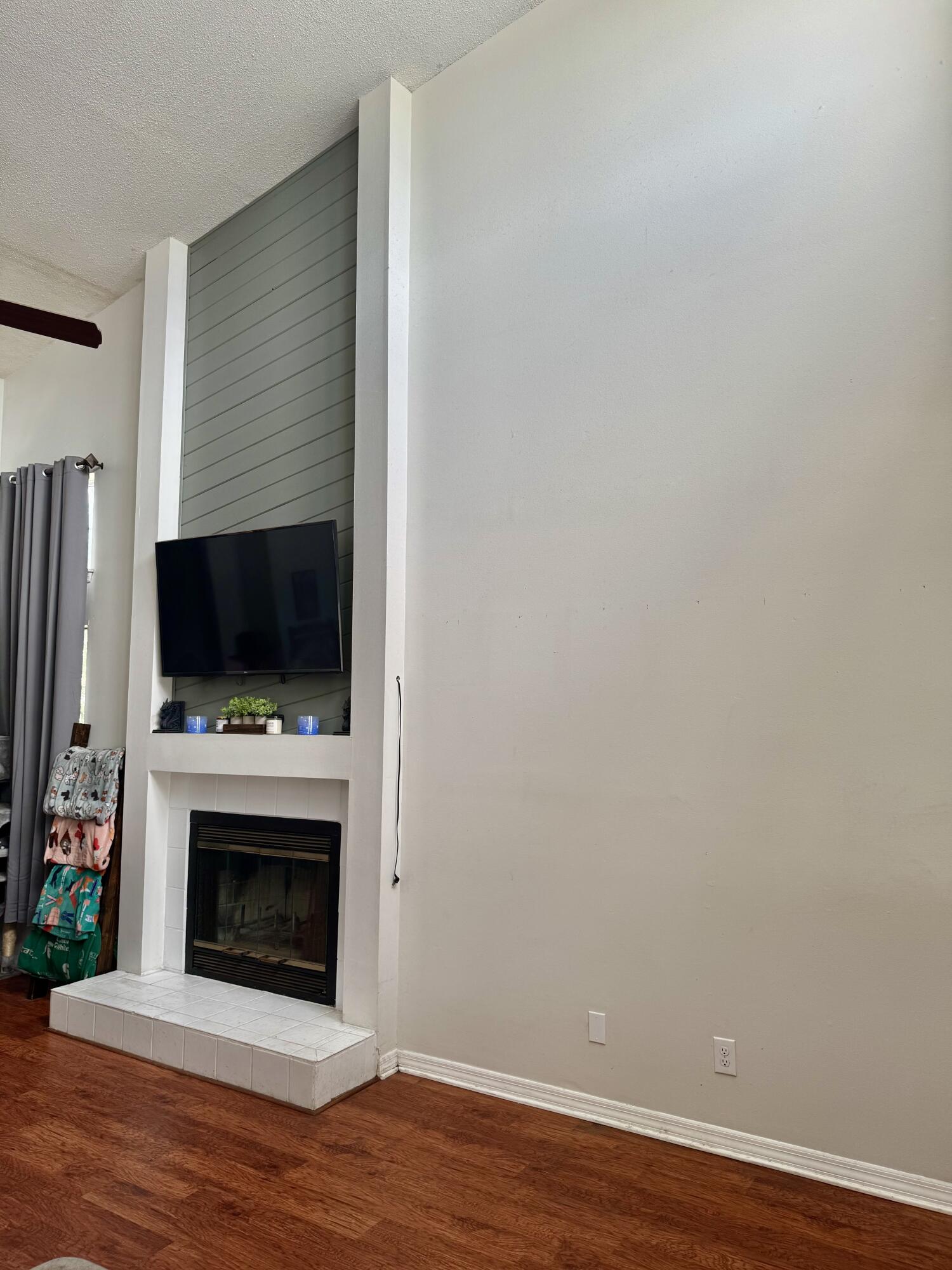 WOODLAND PARK ESTATES - Residential