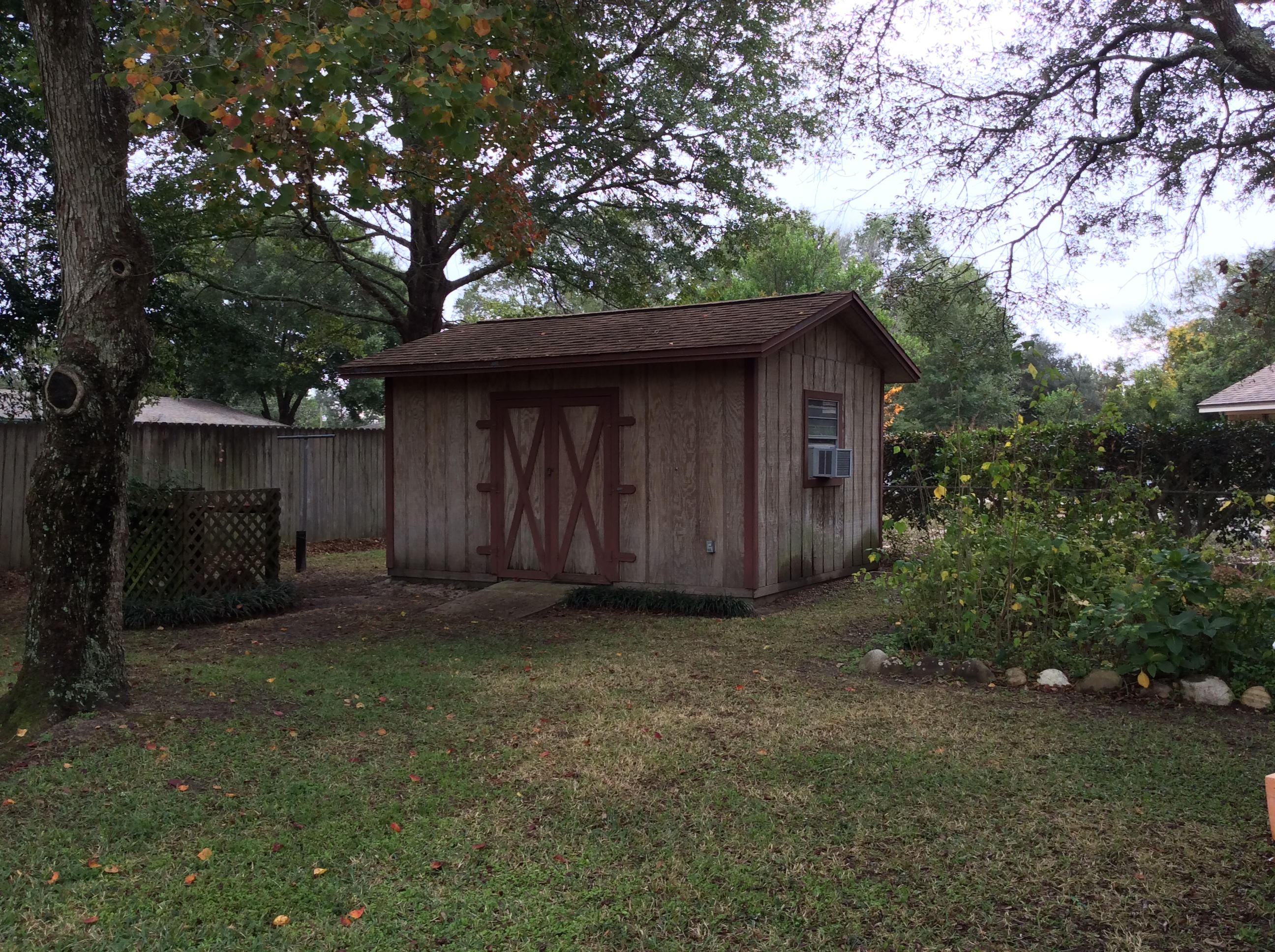 CAROL ANNE MANOR 1ST ADDN - Residential