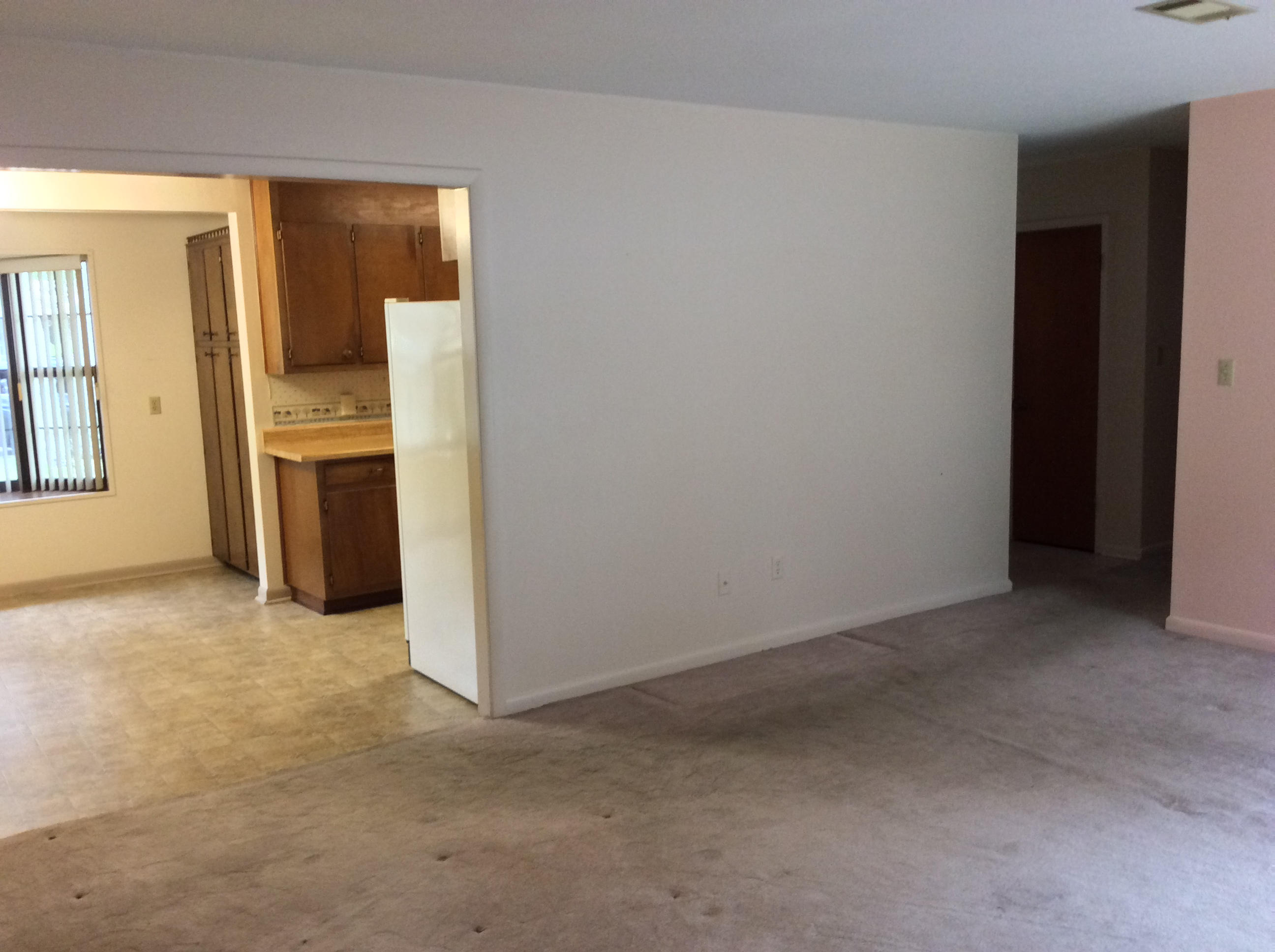 CAROL ANNE MANOR 1ST ADDN - Residential