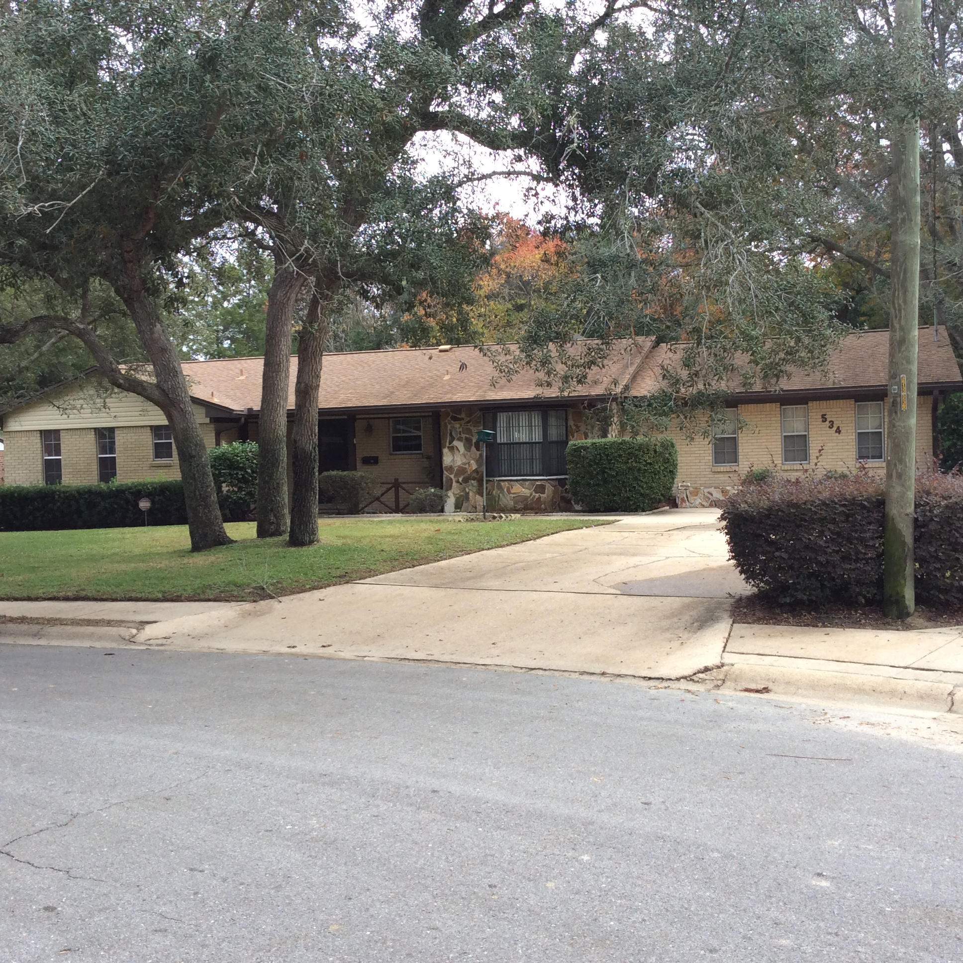 CAROL ANNE MANOR 1ST ADDN - Residential