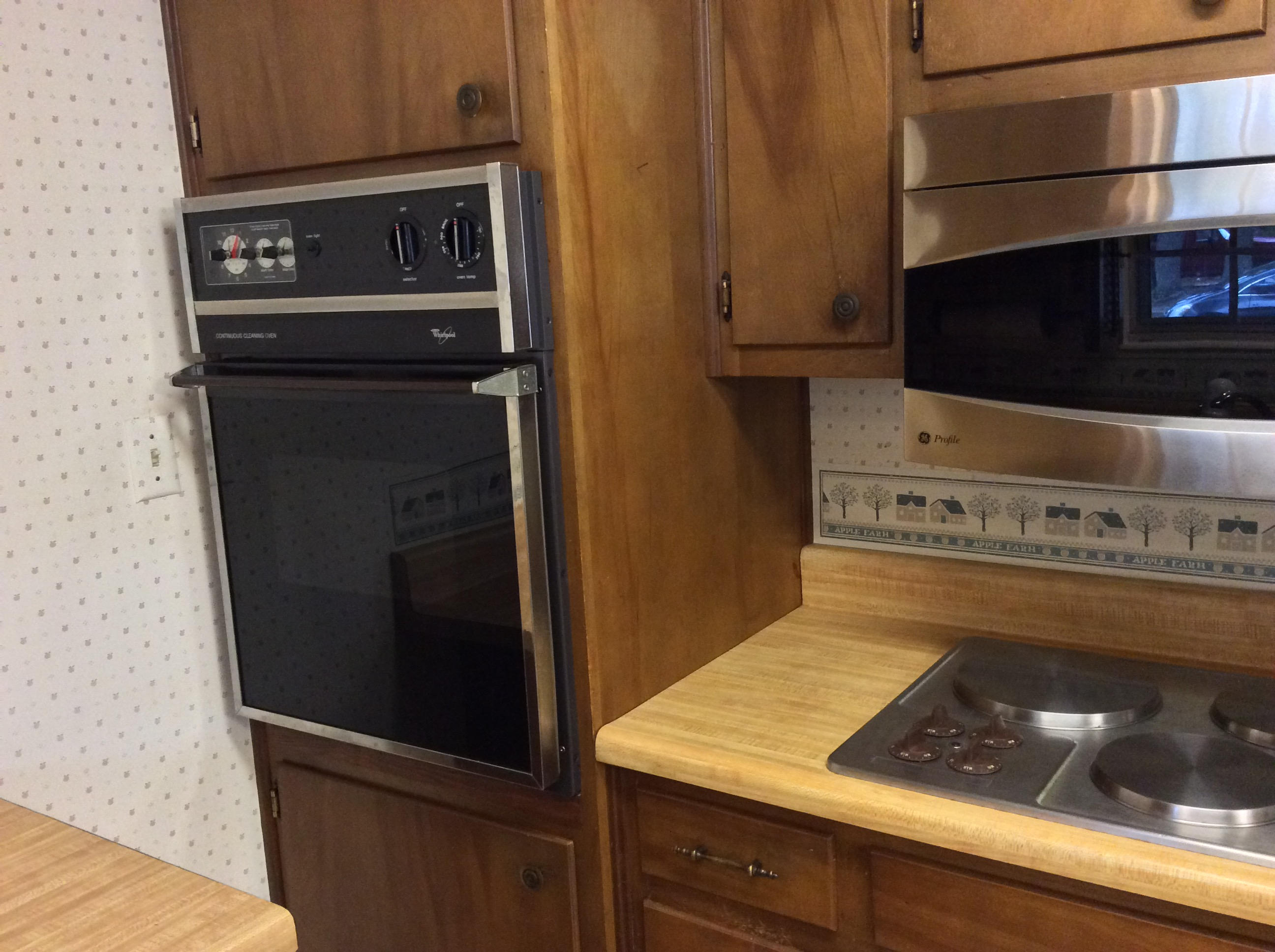 CAROL ANNE MANOR 1ST ADDN - Residential