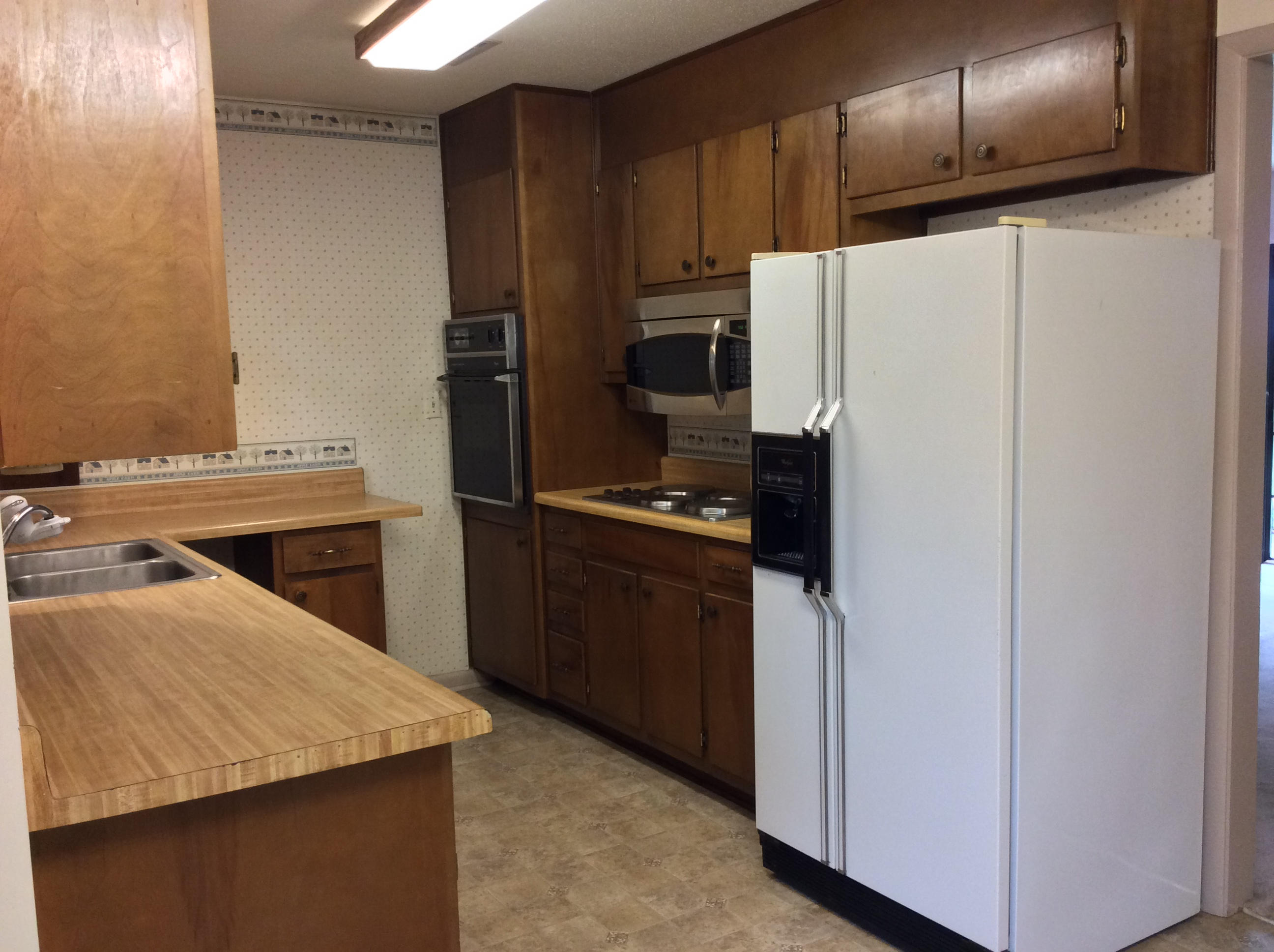 CAROL ANNE MANOR 1ST ADDN - Residential