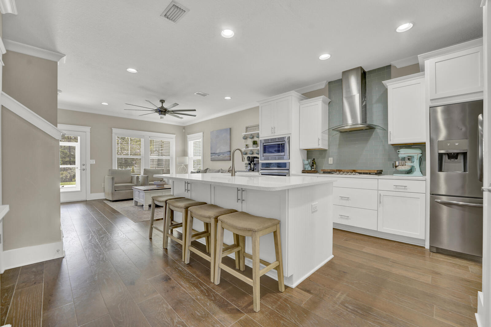 50 N Grande Pointe Drive