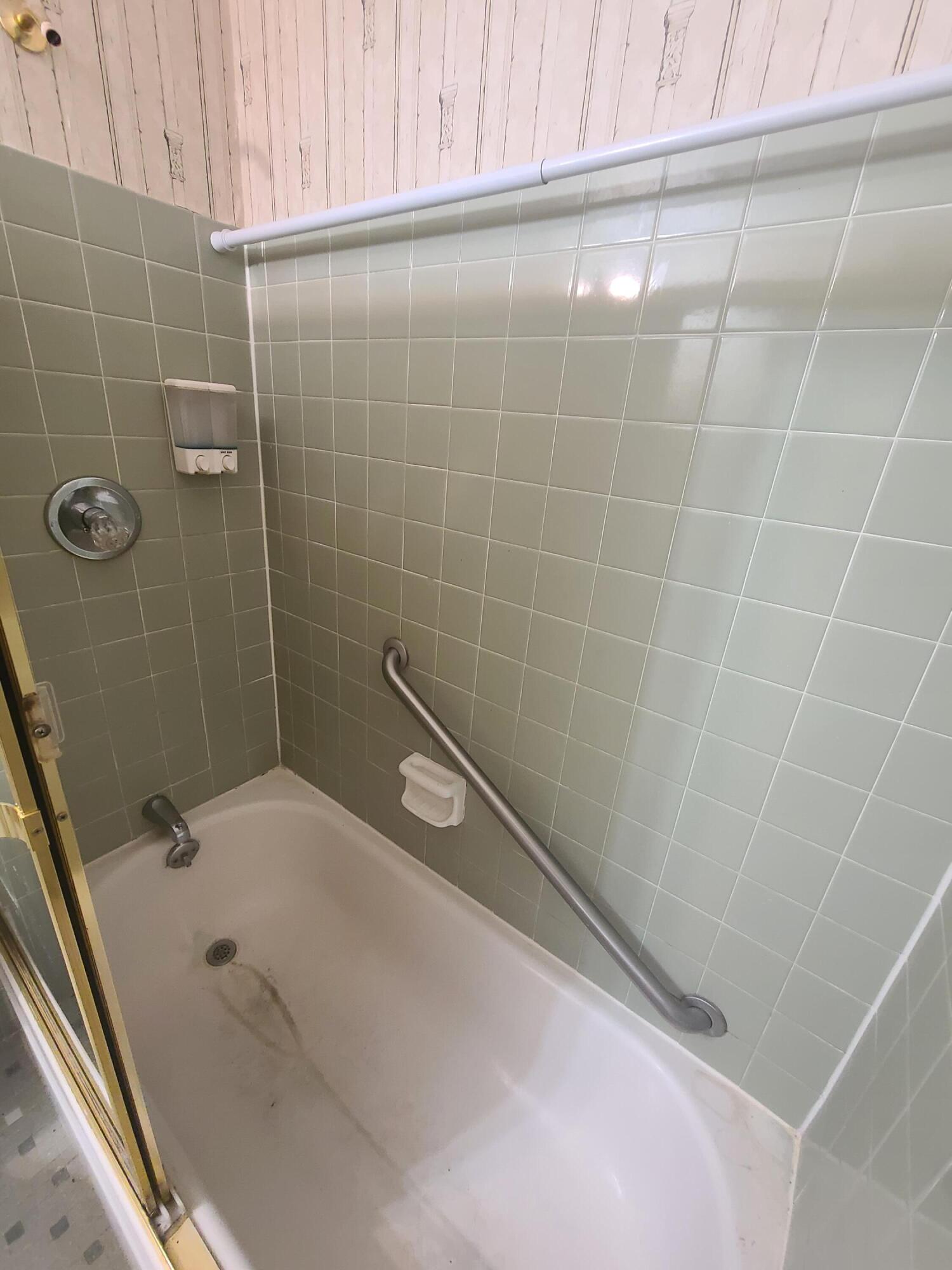 PIER ONE CONDO - Residential