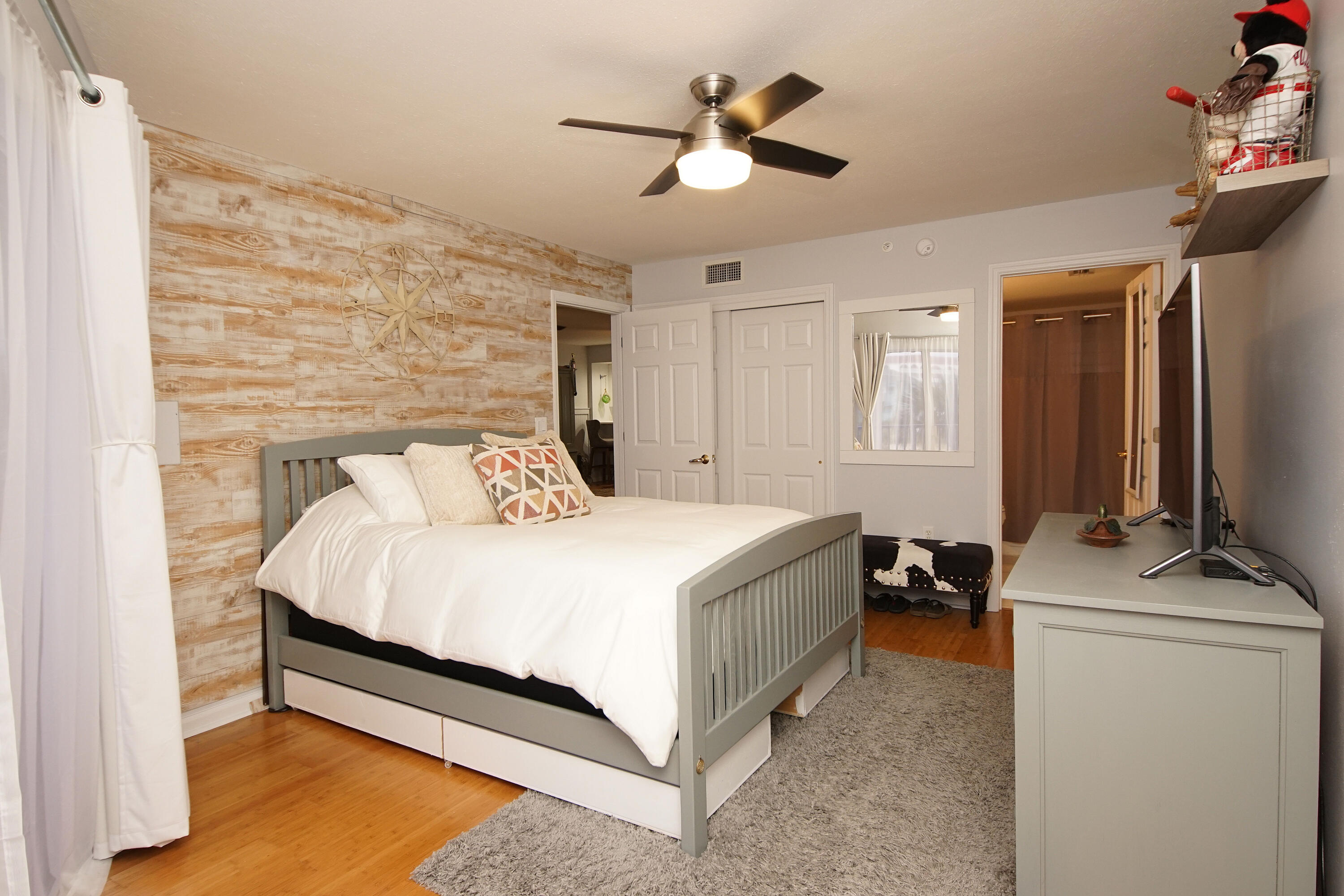 SEACREST CONDOMINIUMS - Residential