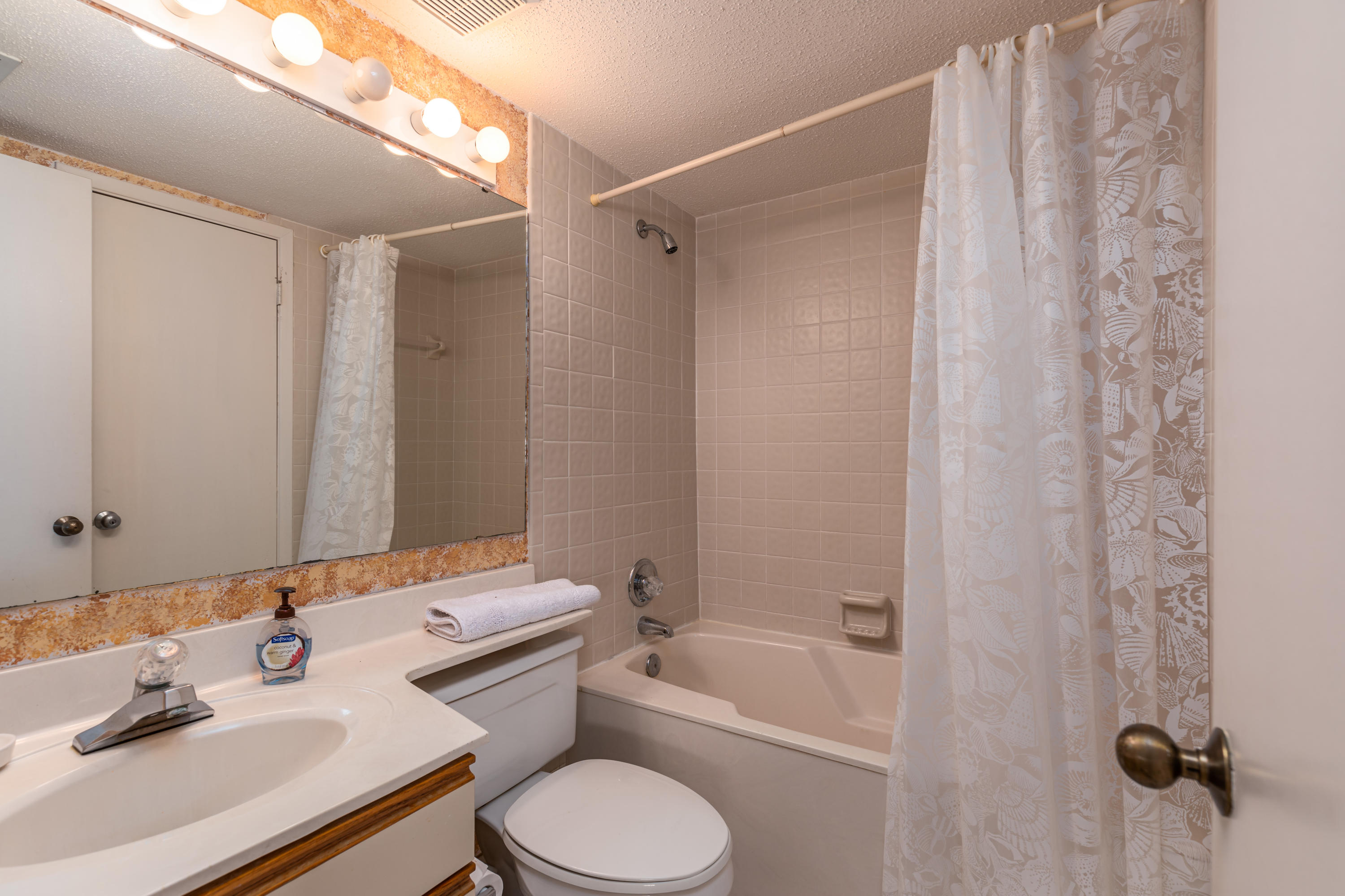 HIDDEN DUNES BEACH COTTAGES 2 - Residential