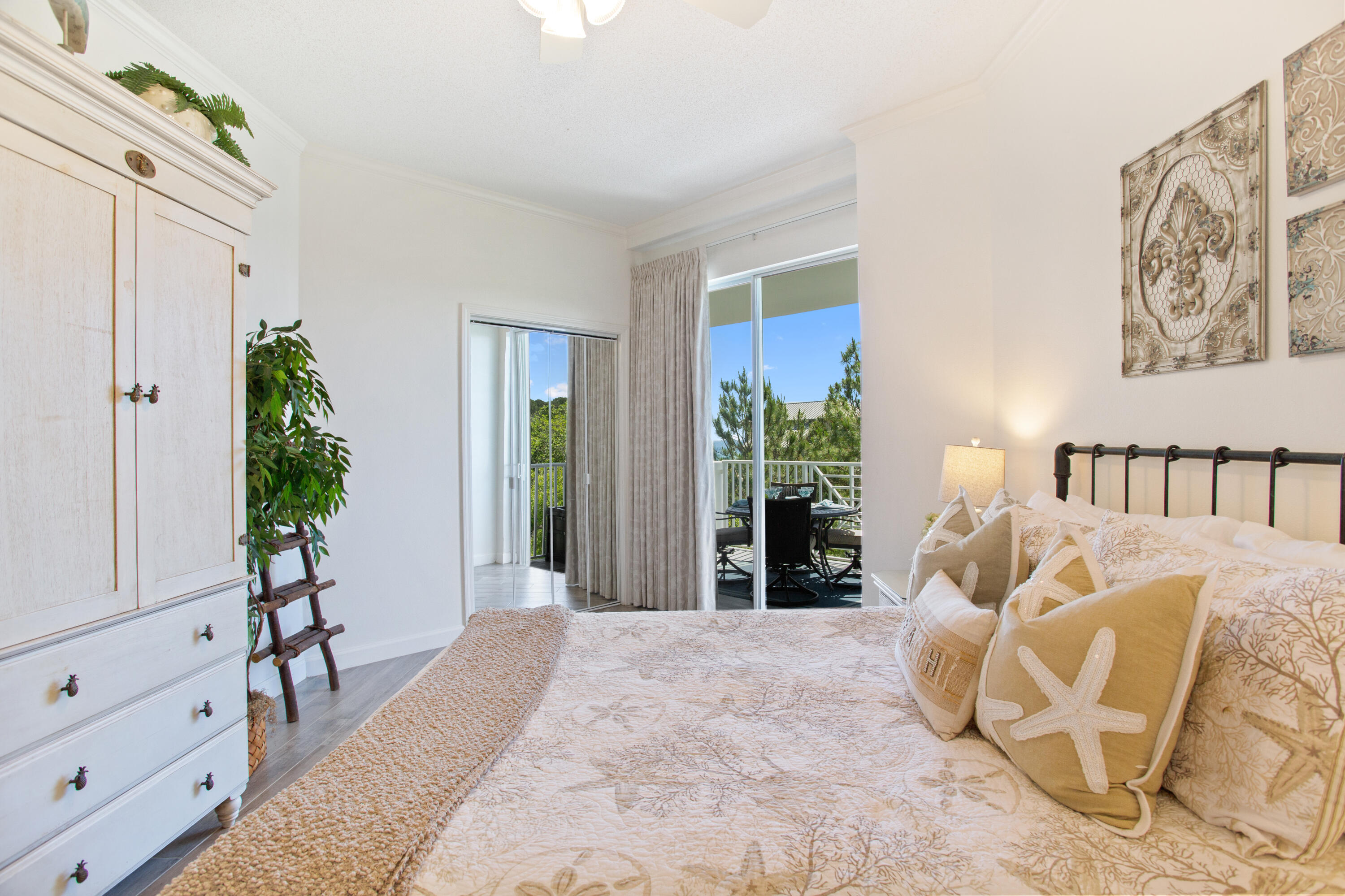INN AT BLUE MOUNTAIN BEACH - Residential