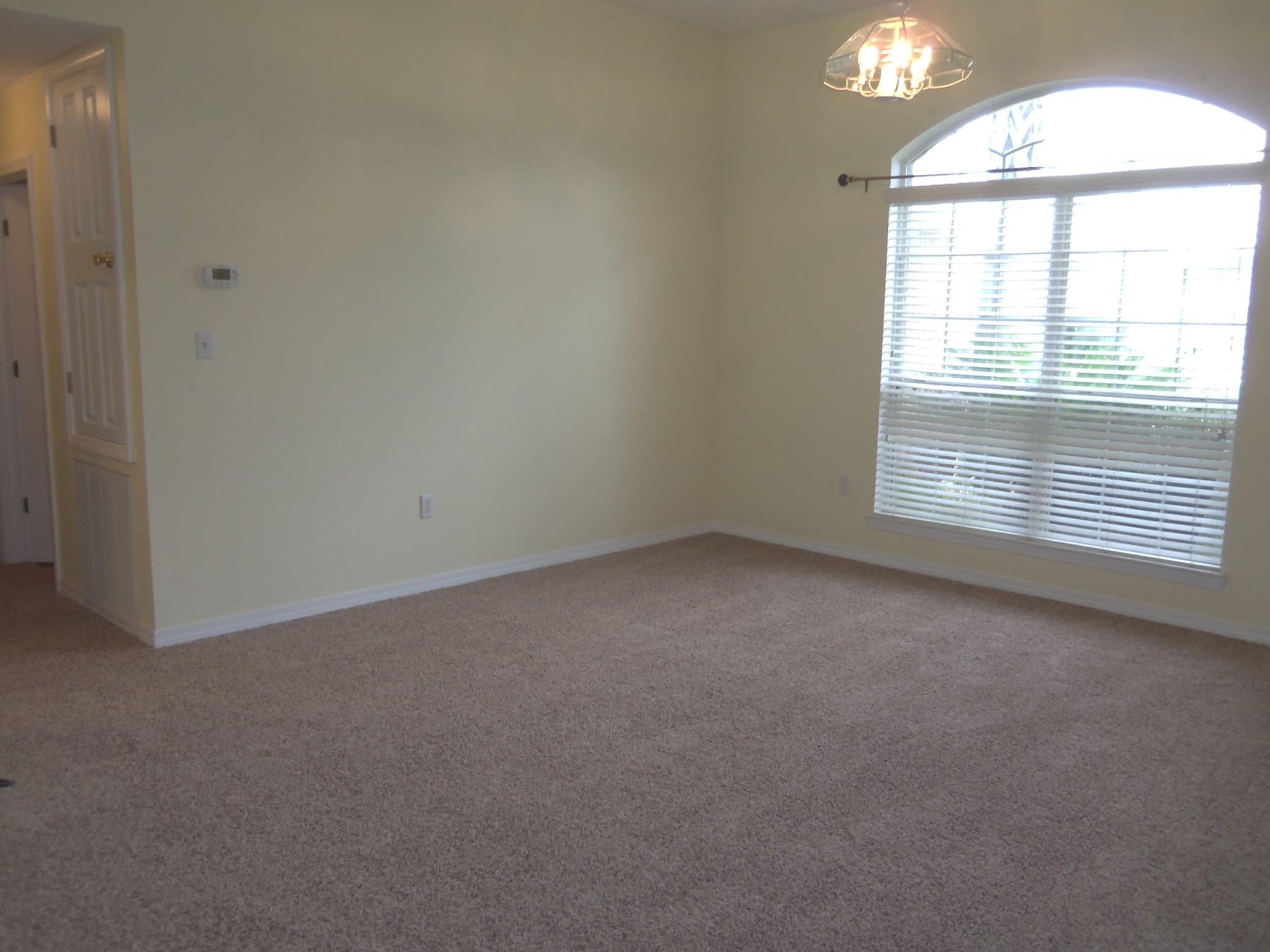 HAMPTON RIDGE - Residential