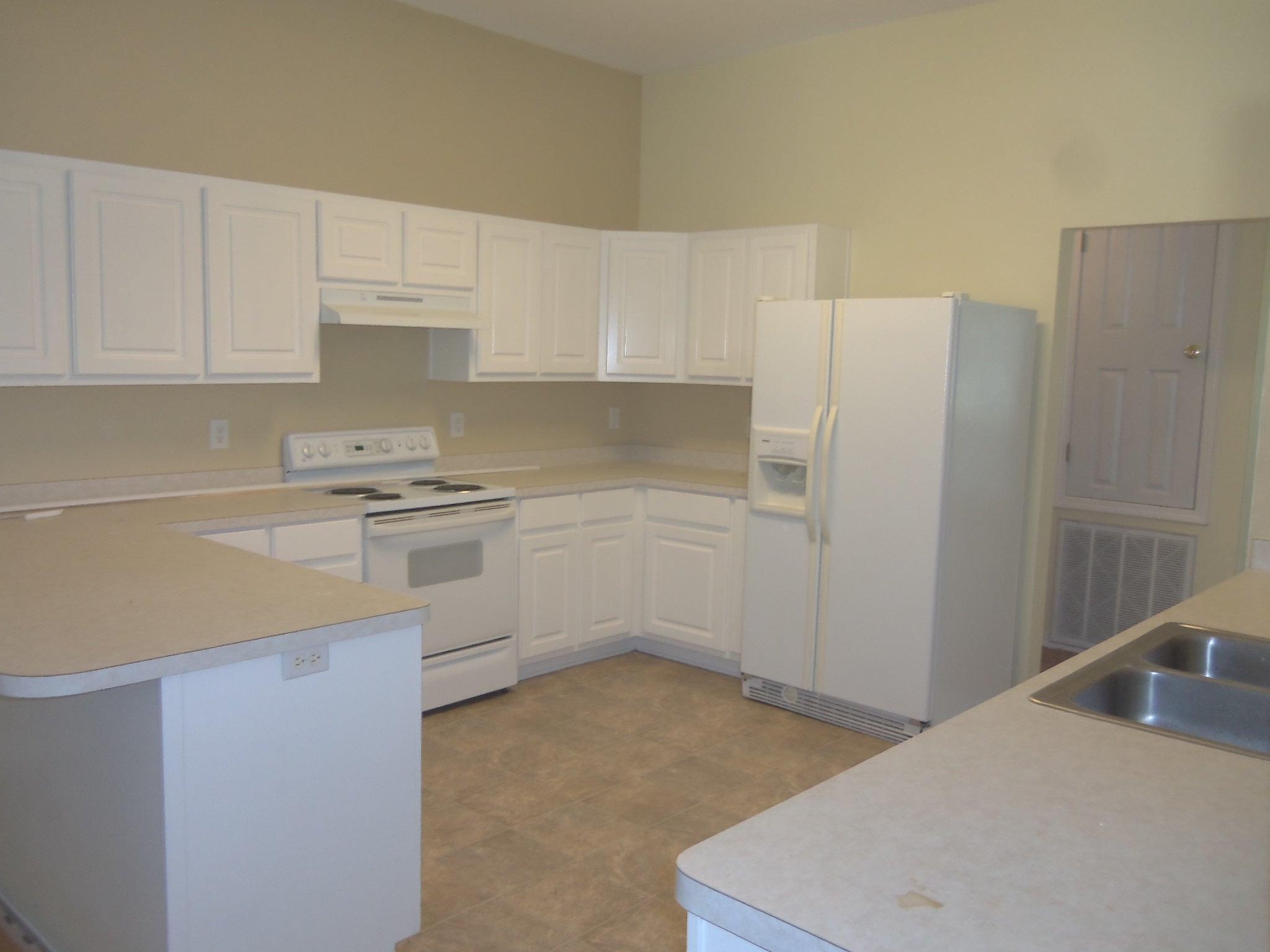 HAMPTON RIDGE - Residential