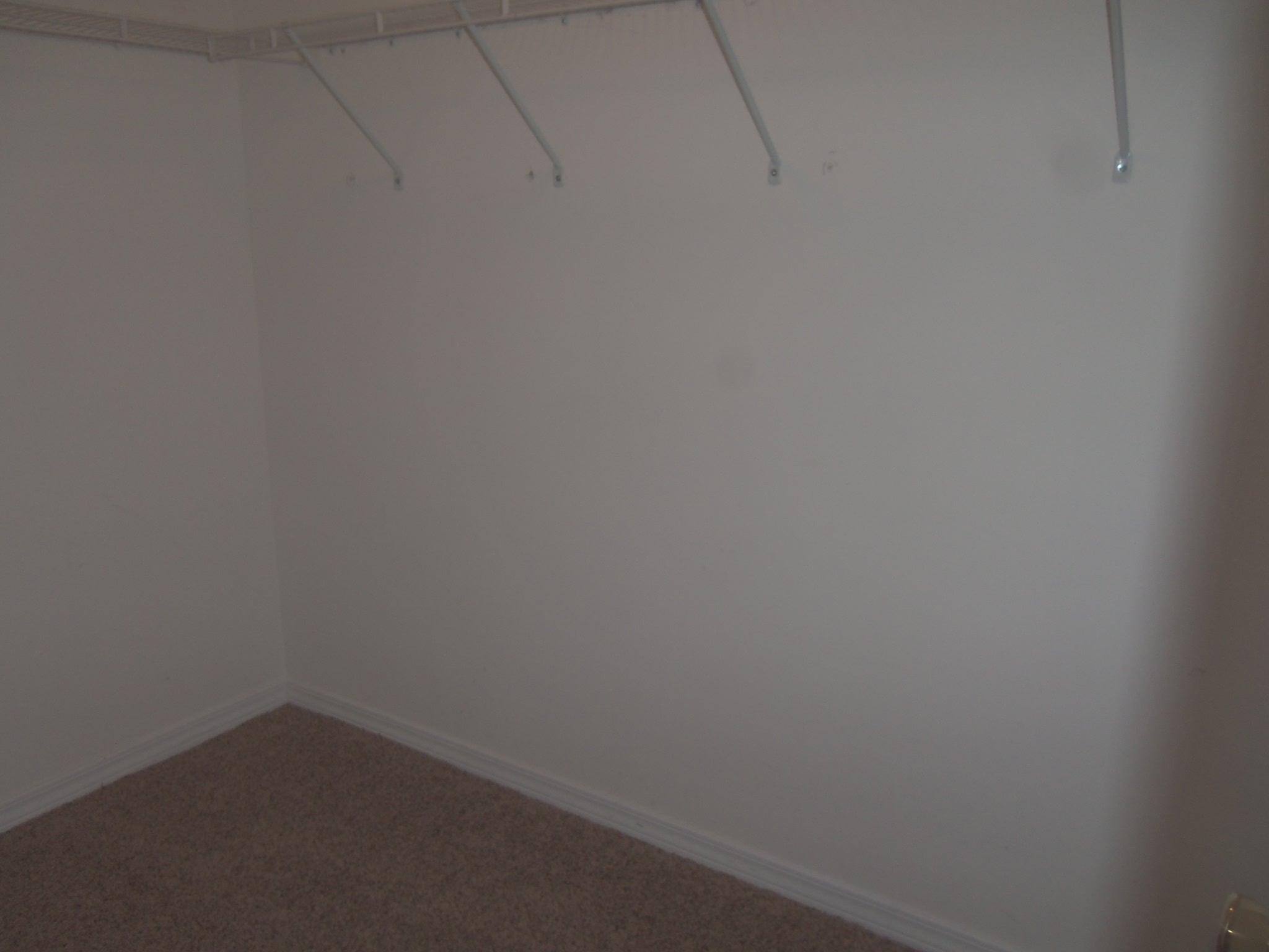 HAMPTON RIDGE - Residential