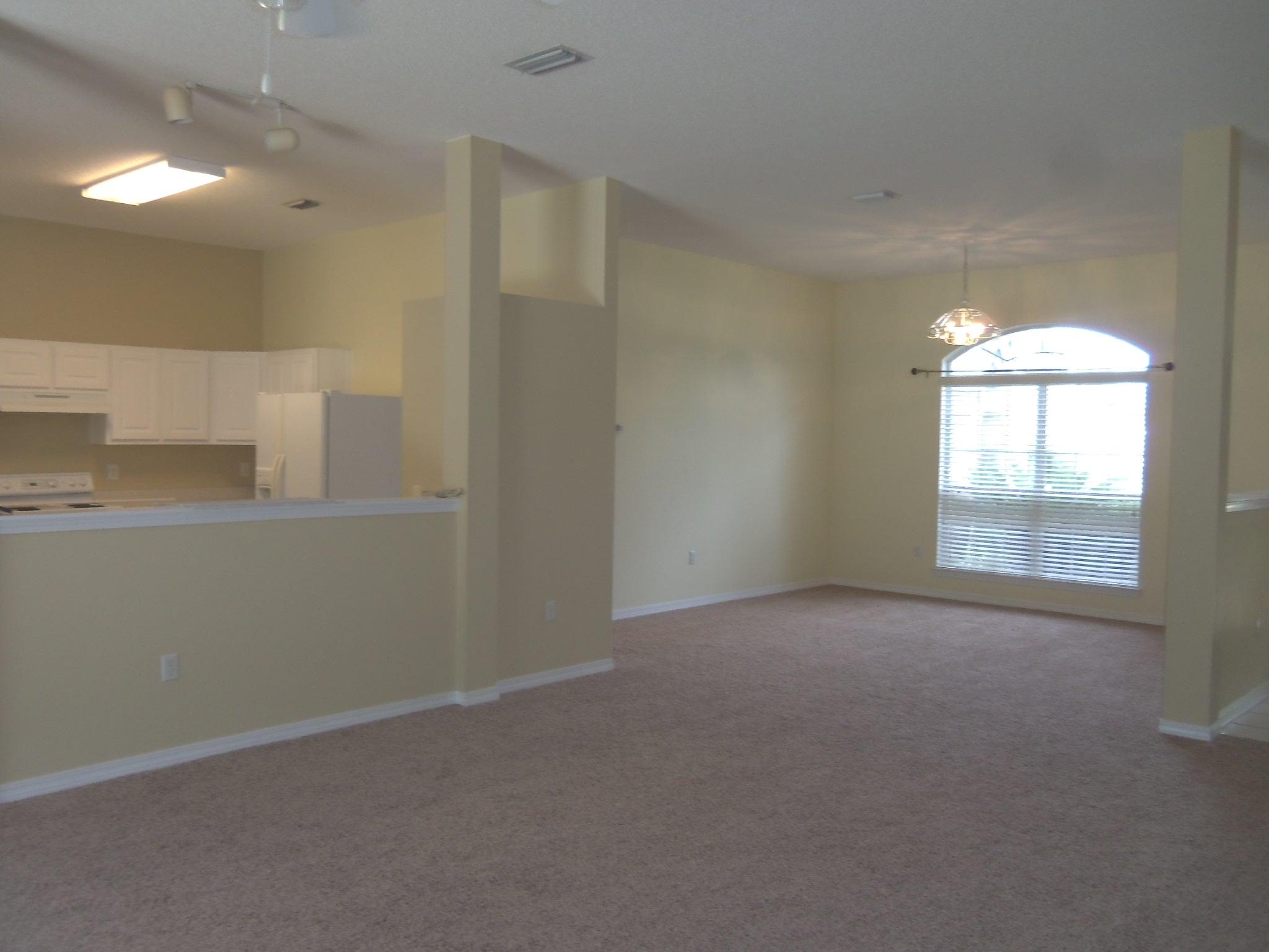 HAMPTON RIDGE - Residential