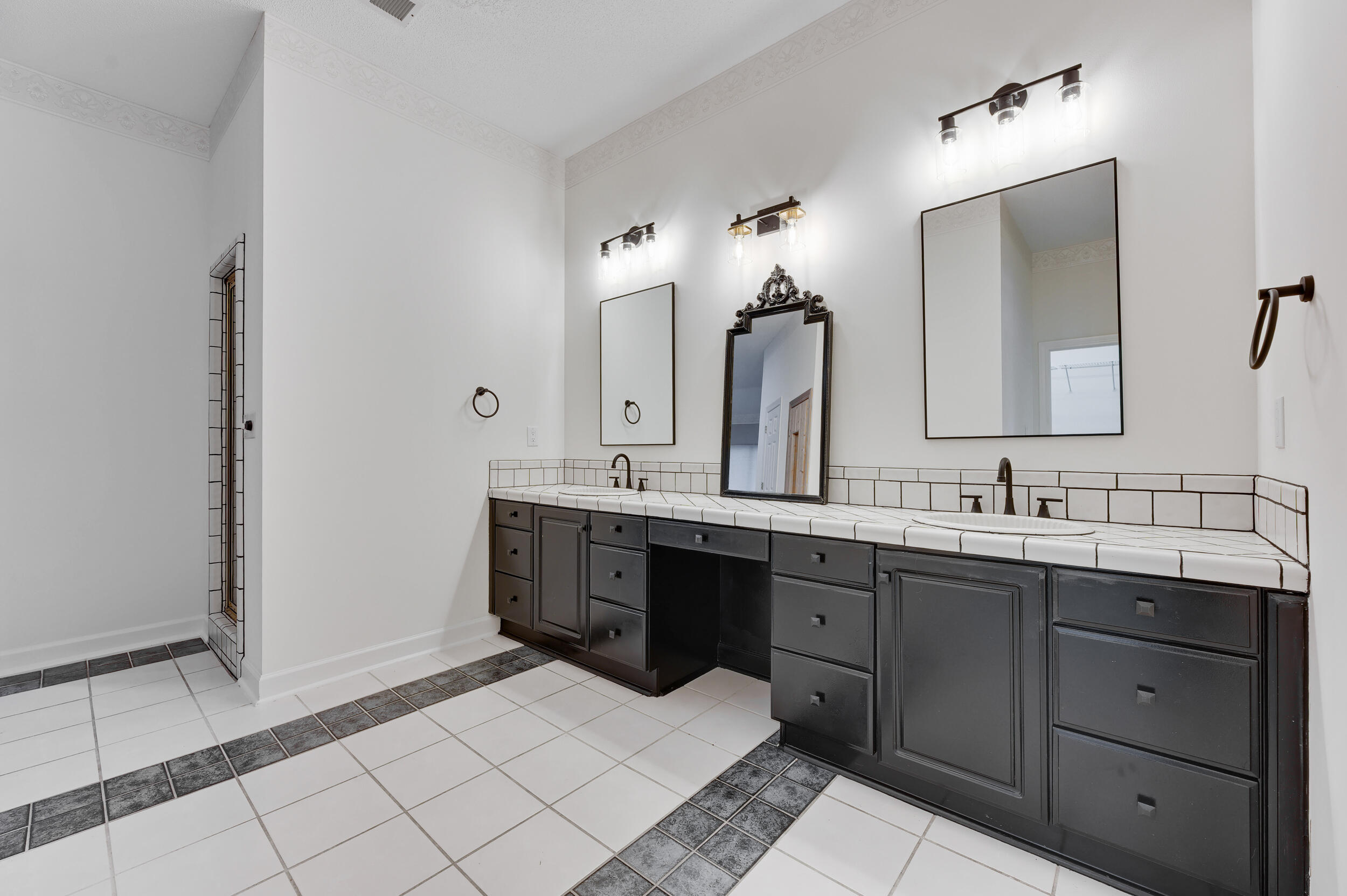 HIDDEN CREEK ESTATES AT HOLLEY BY THE SEA - Residential