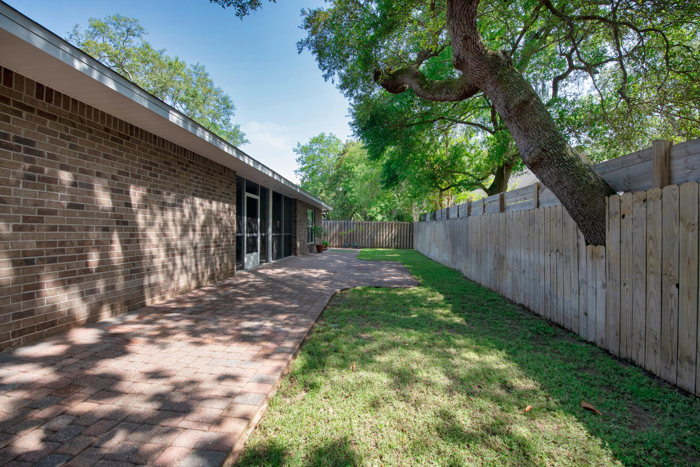 PLANTATION OAKS S/D - Residential