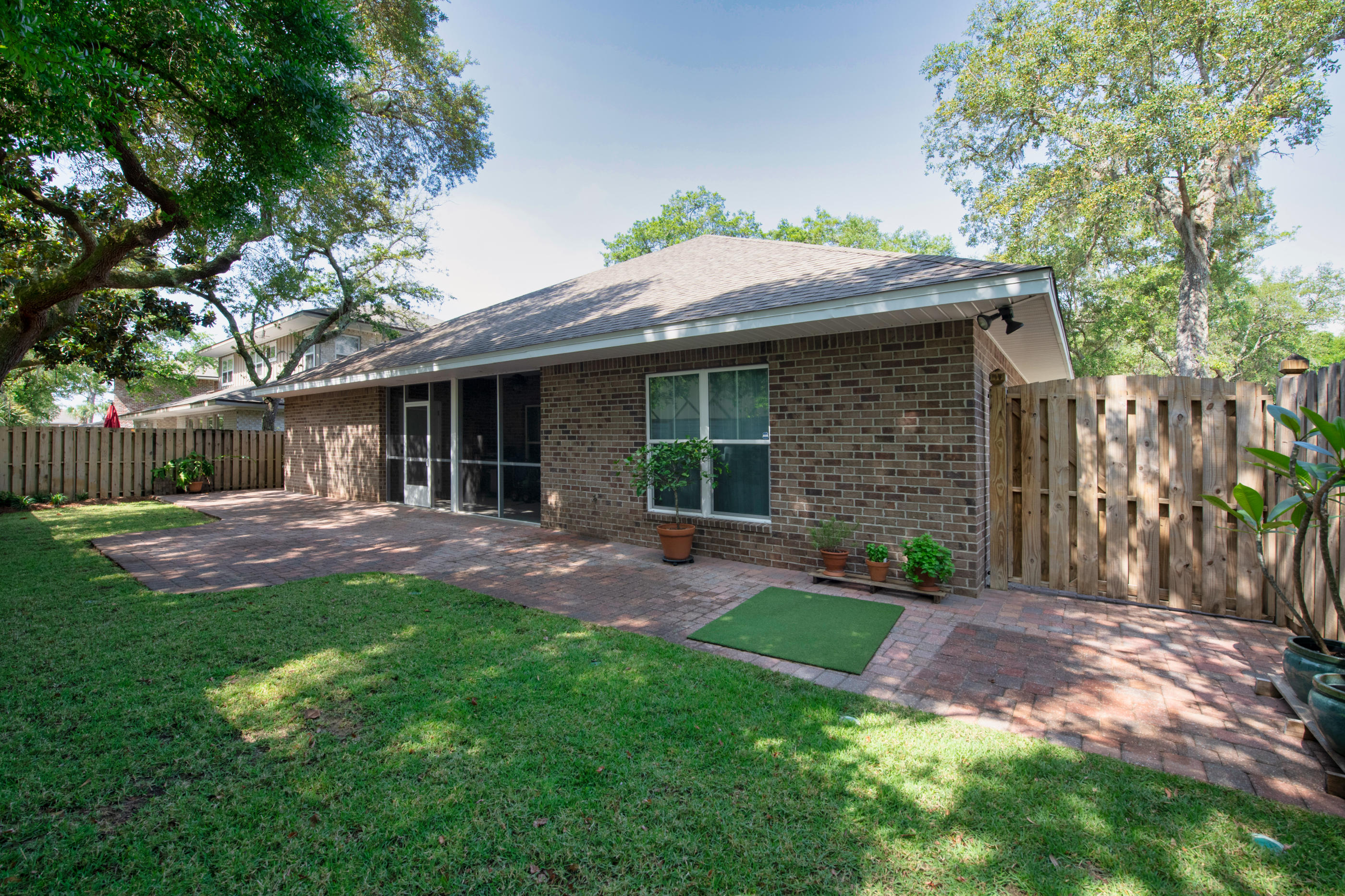 PLANTATION OAKS S/D - Residential