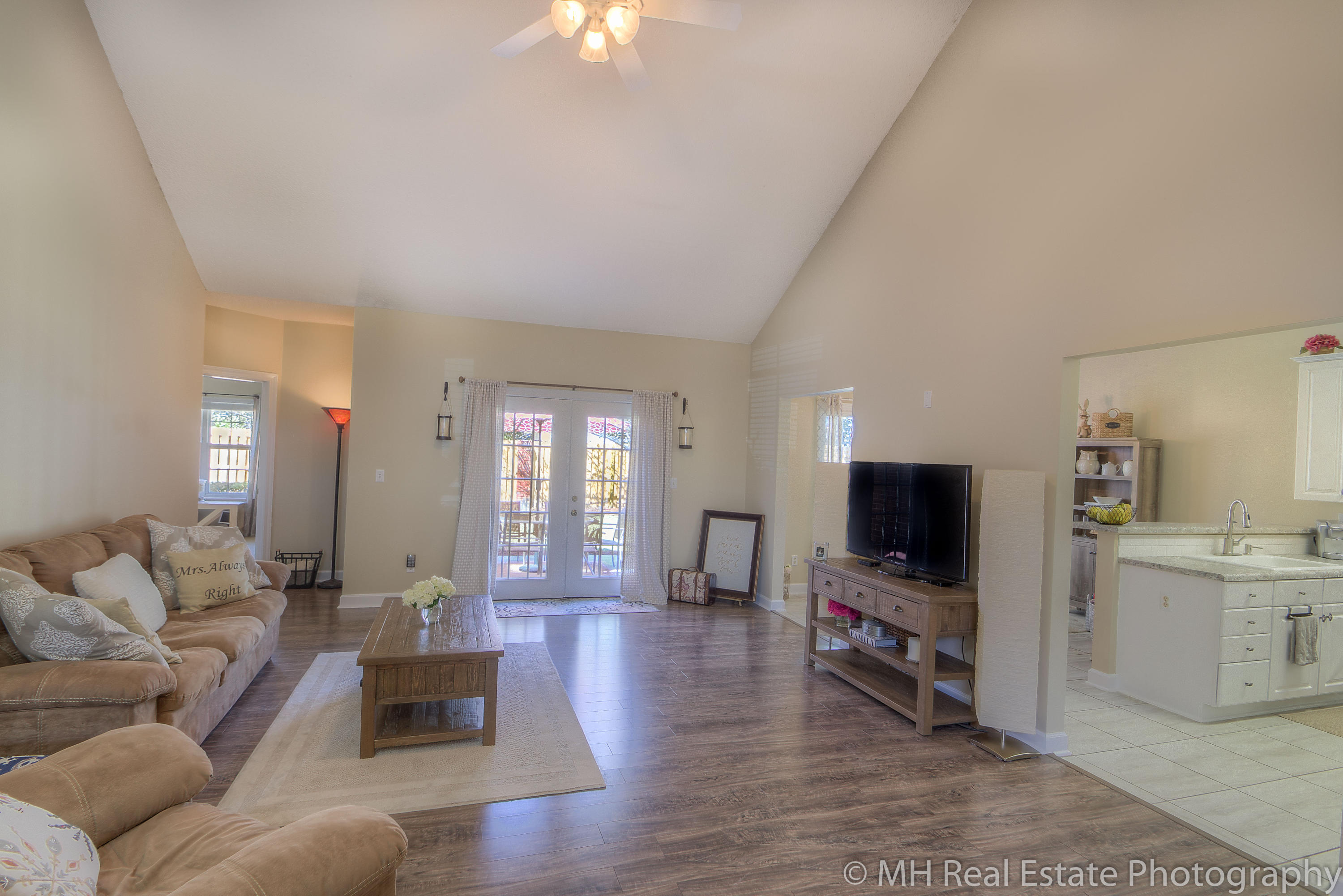 THE CROSSINGS AT BLUEWATER BAY - Residential