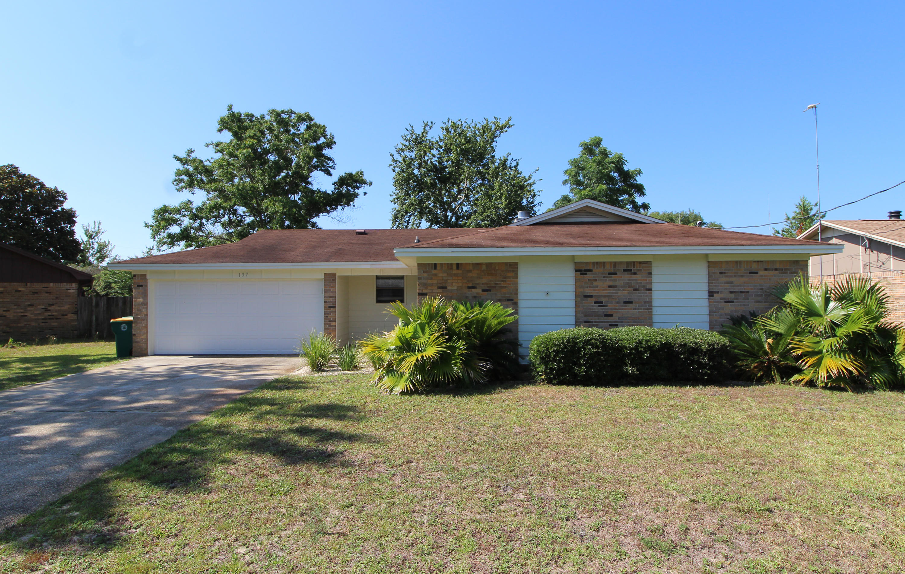 CIMARRON ESTATES - Residential