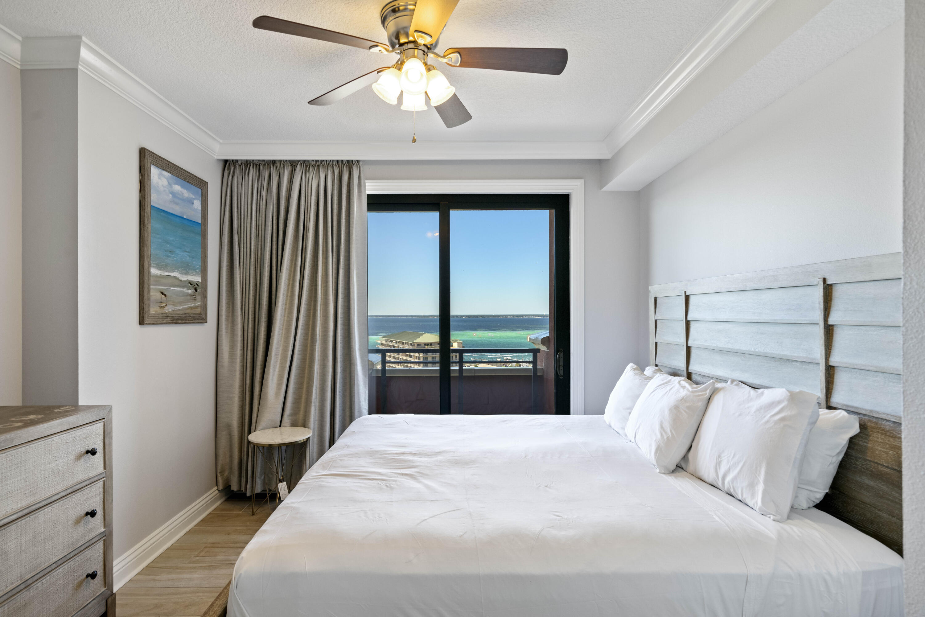 EMERALD GRANDE - Residential