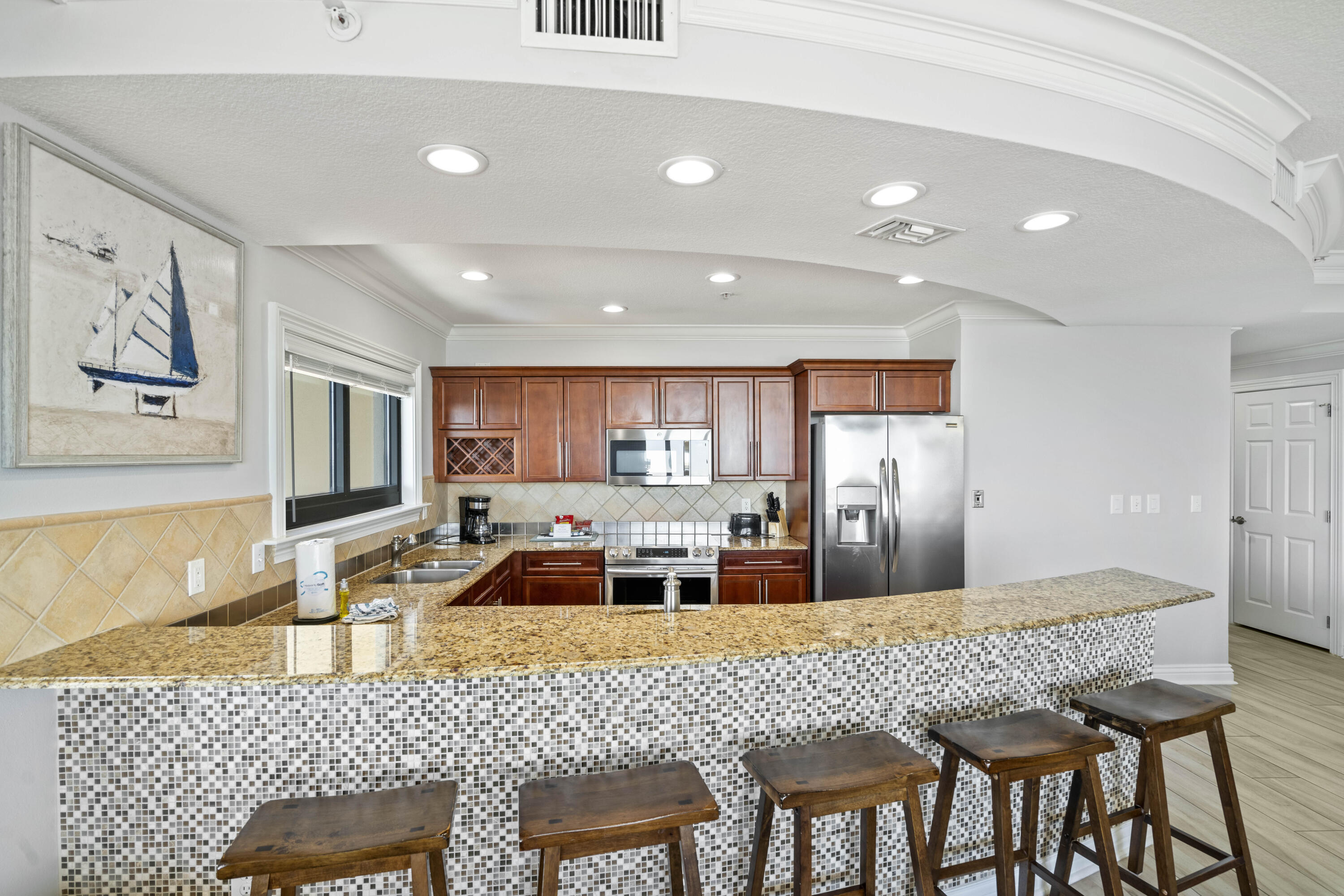 EMERALD GRANDE - Residential