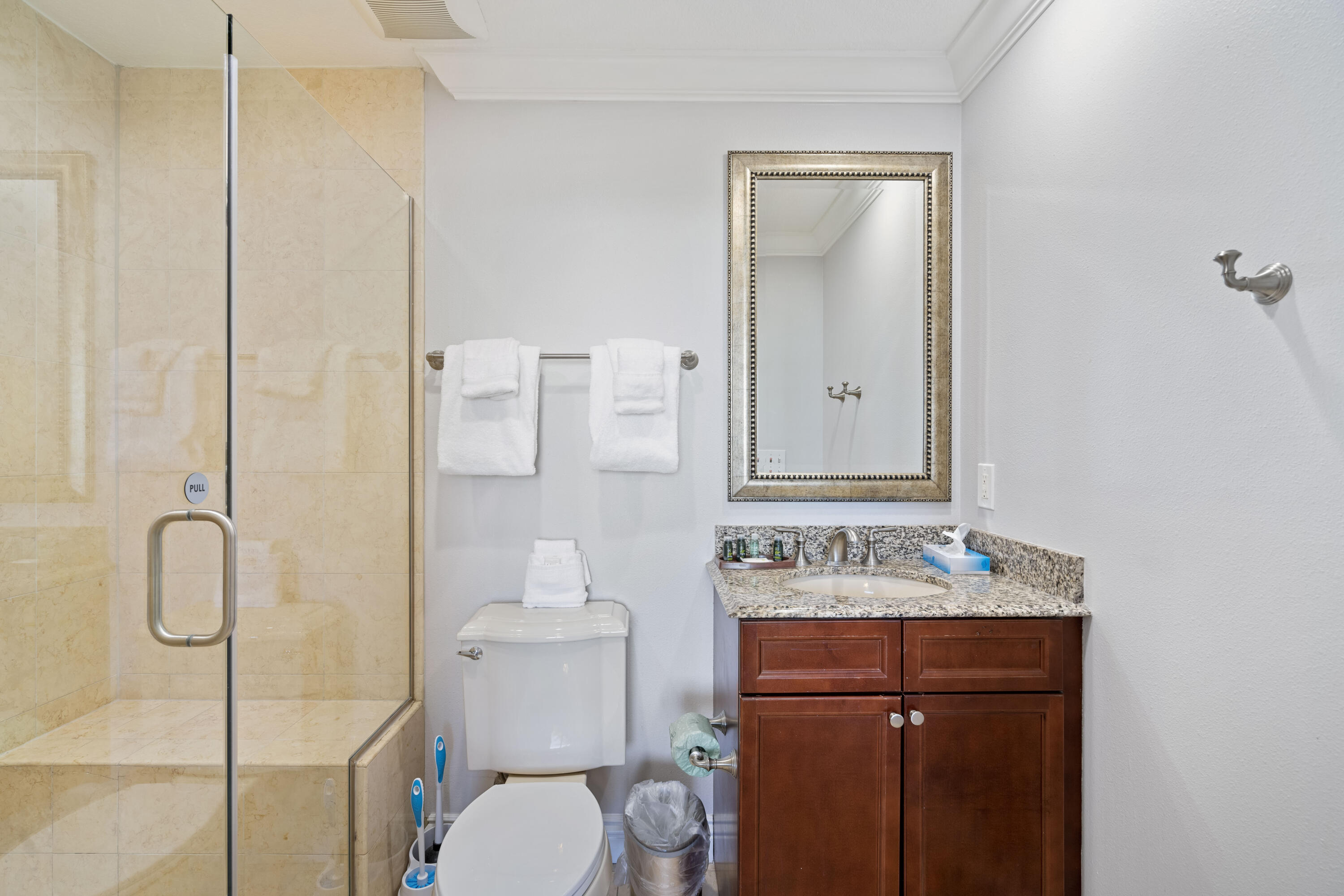 EMERALD GRANDE - Residential