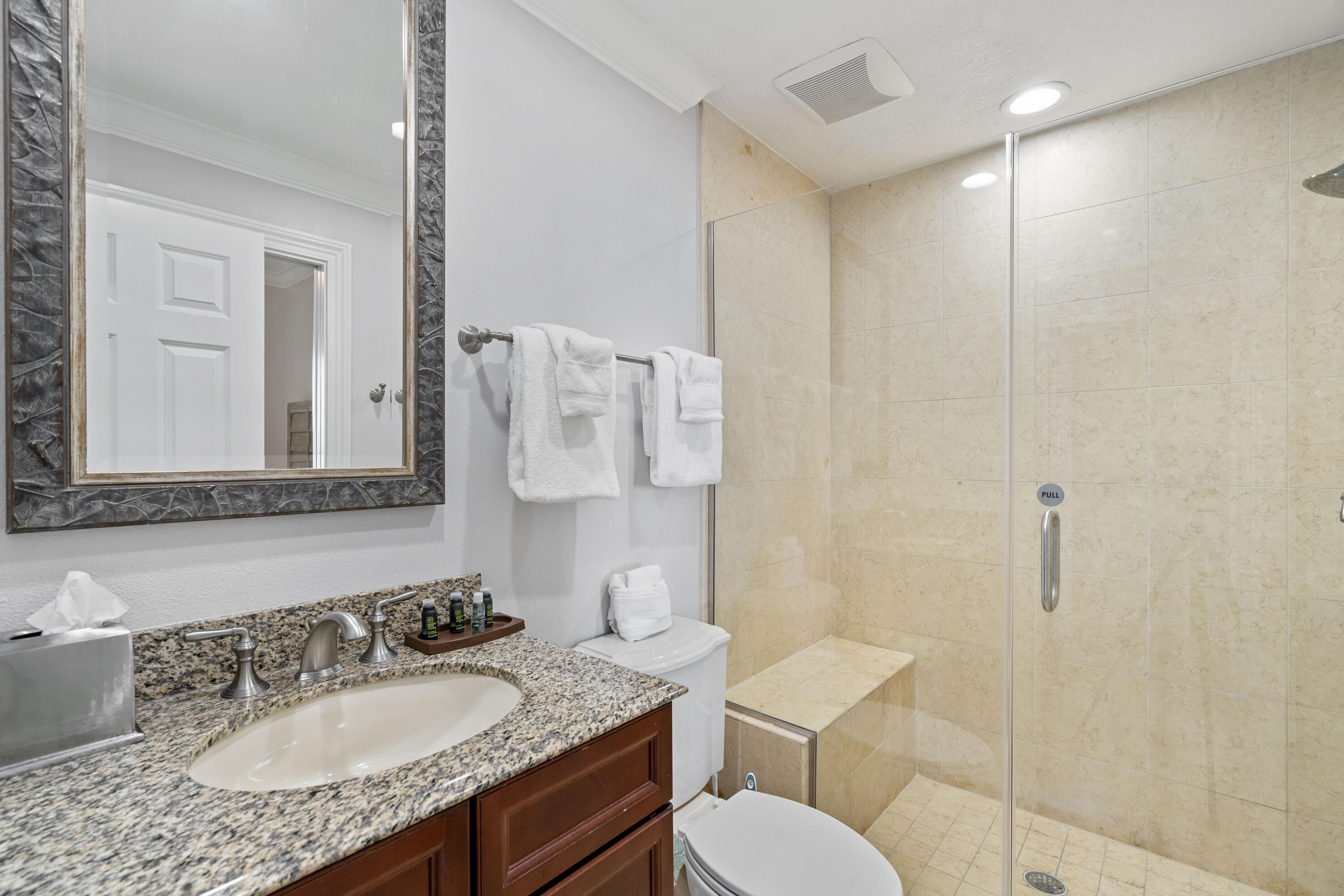 EMERALD GRANDE - Residential