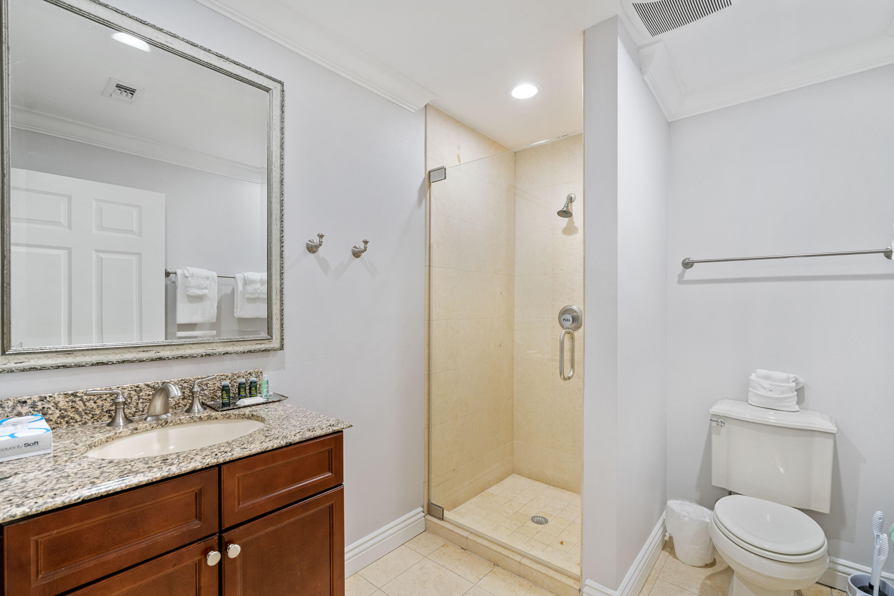 EMERALD GRANDE - Residential