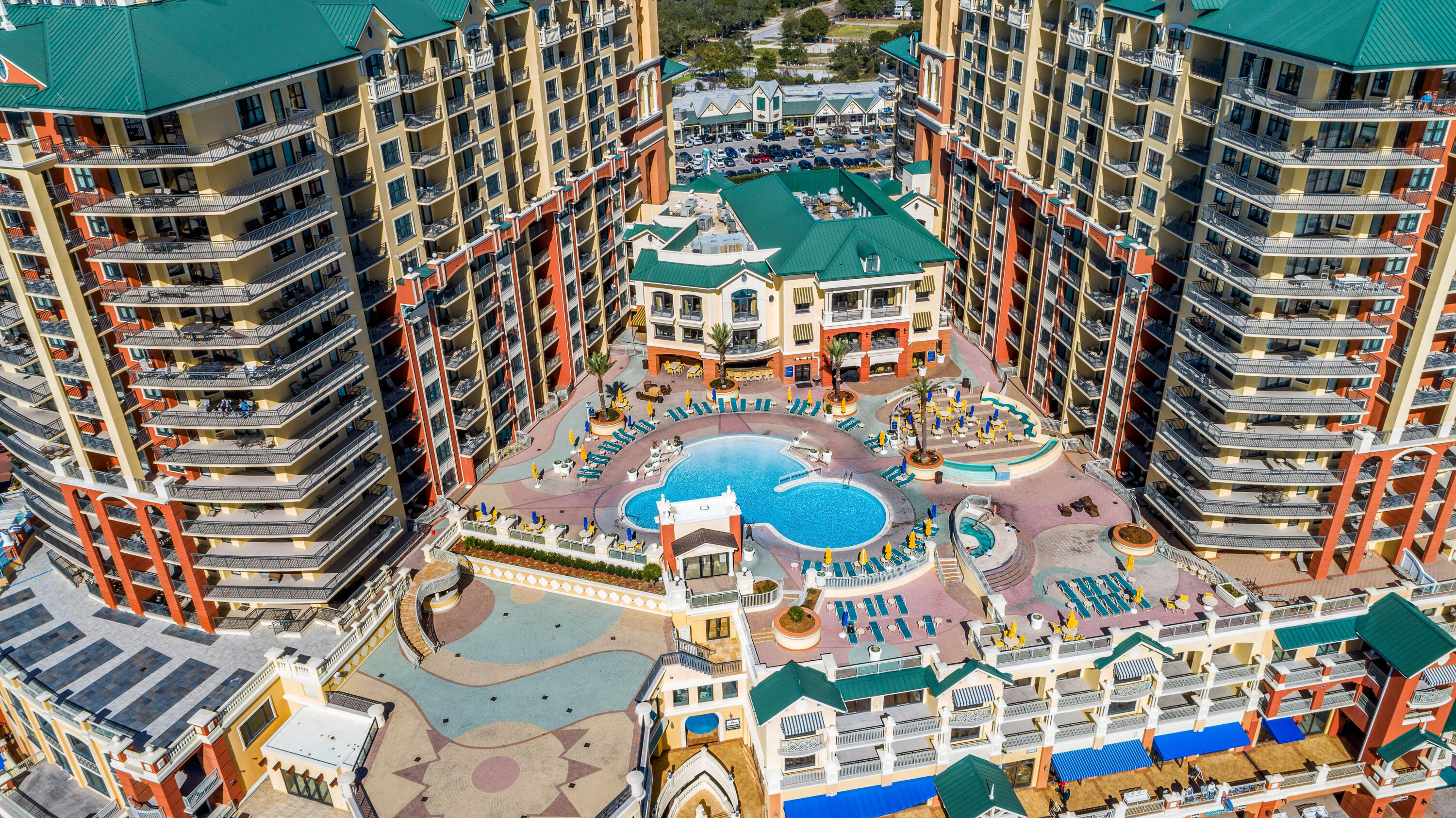 EMERALD GRANDE - Residential