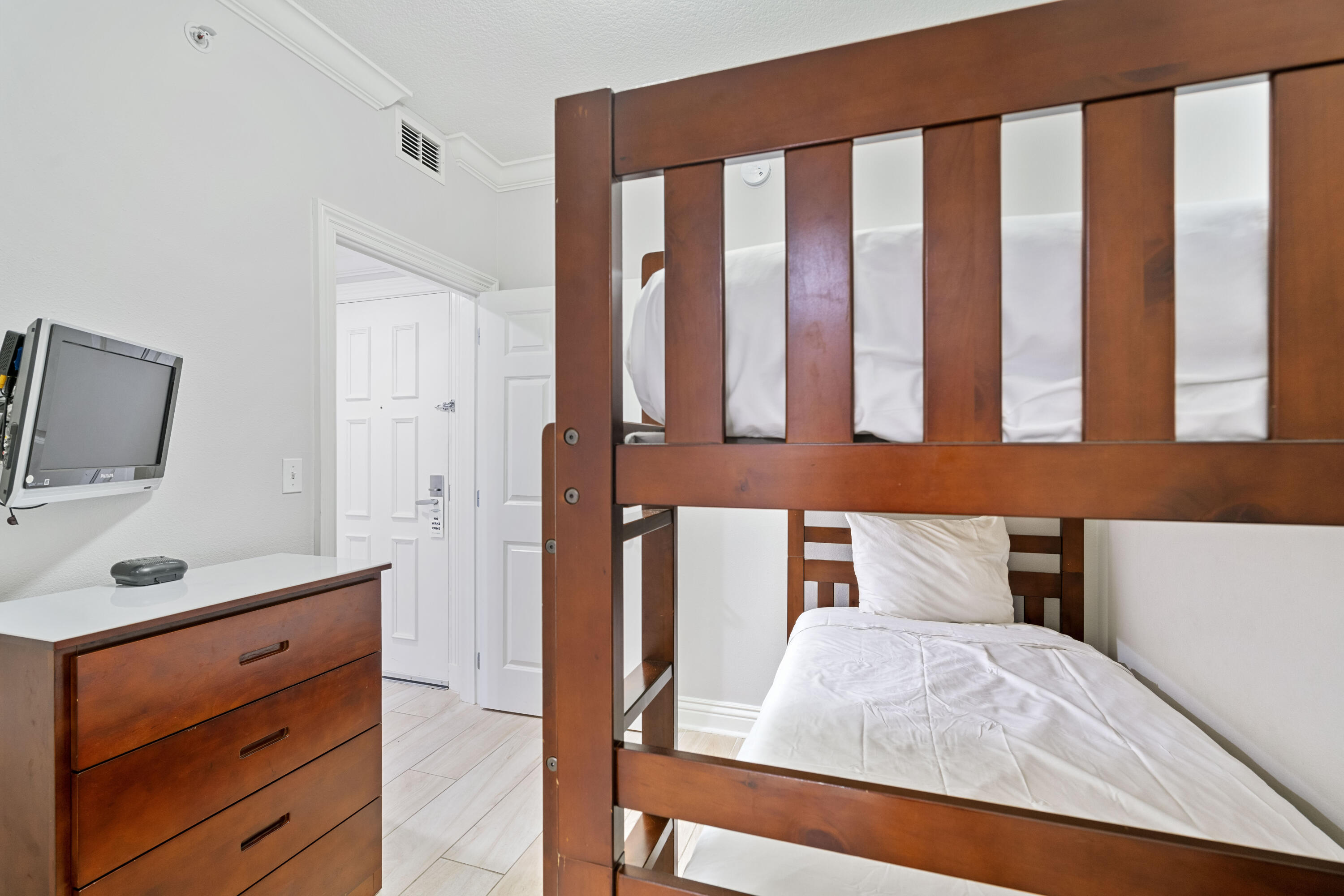 EMERALD GRANDE - Residential