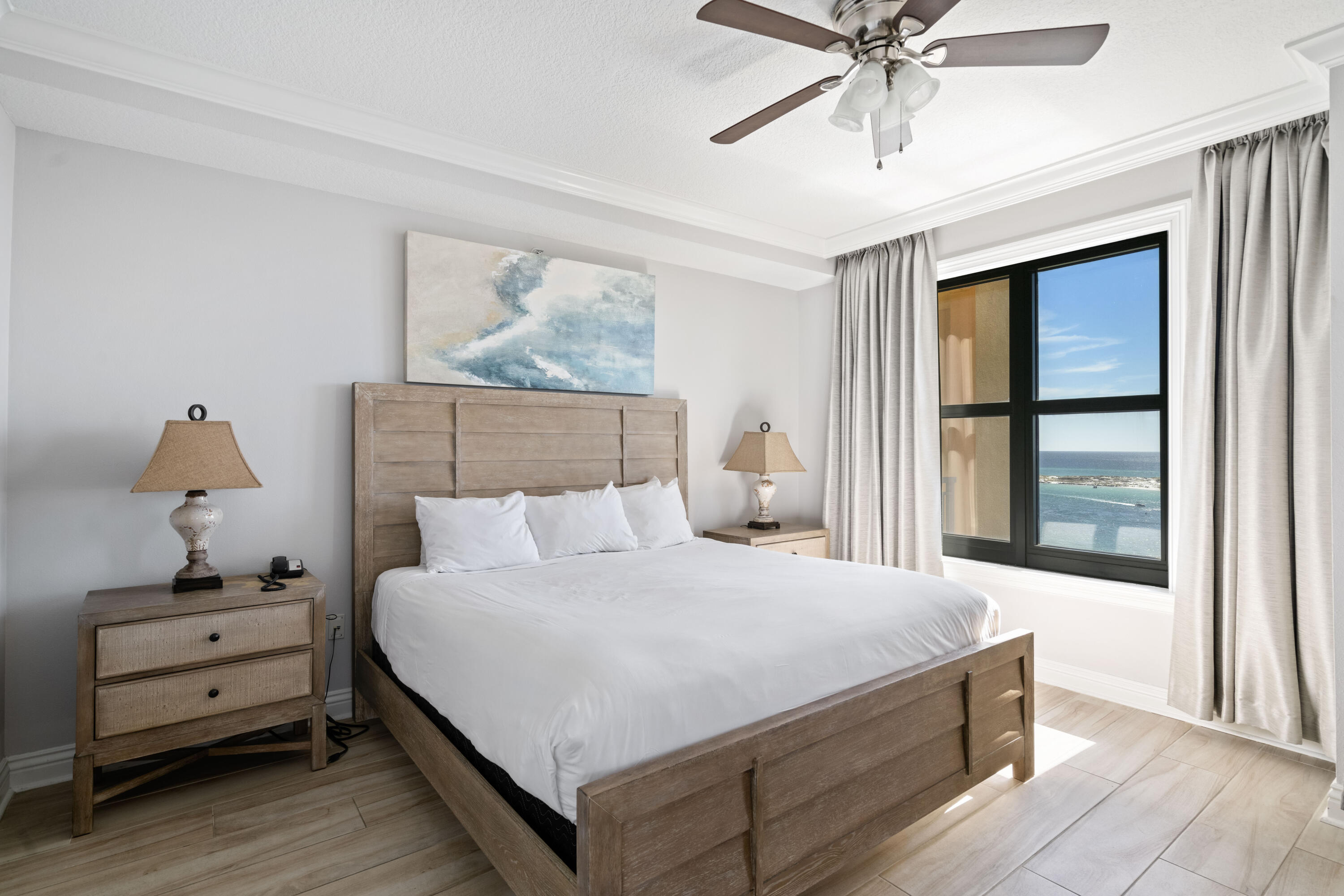 EMERALD GRANDE - Residential