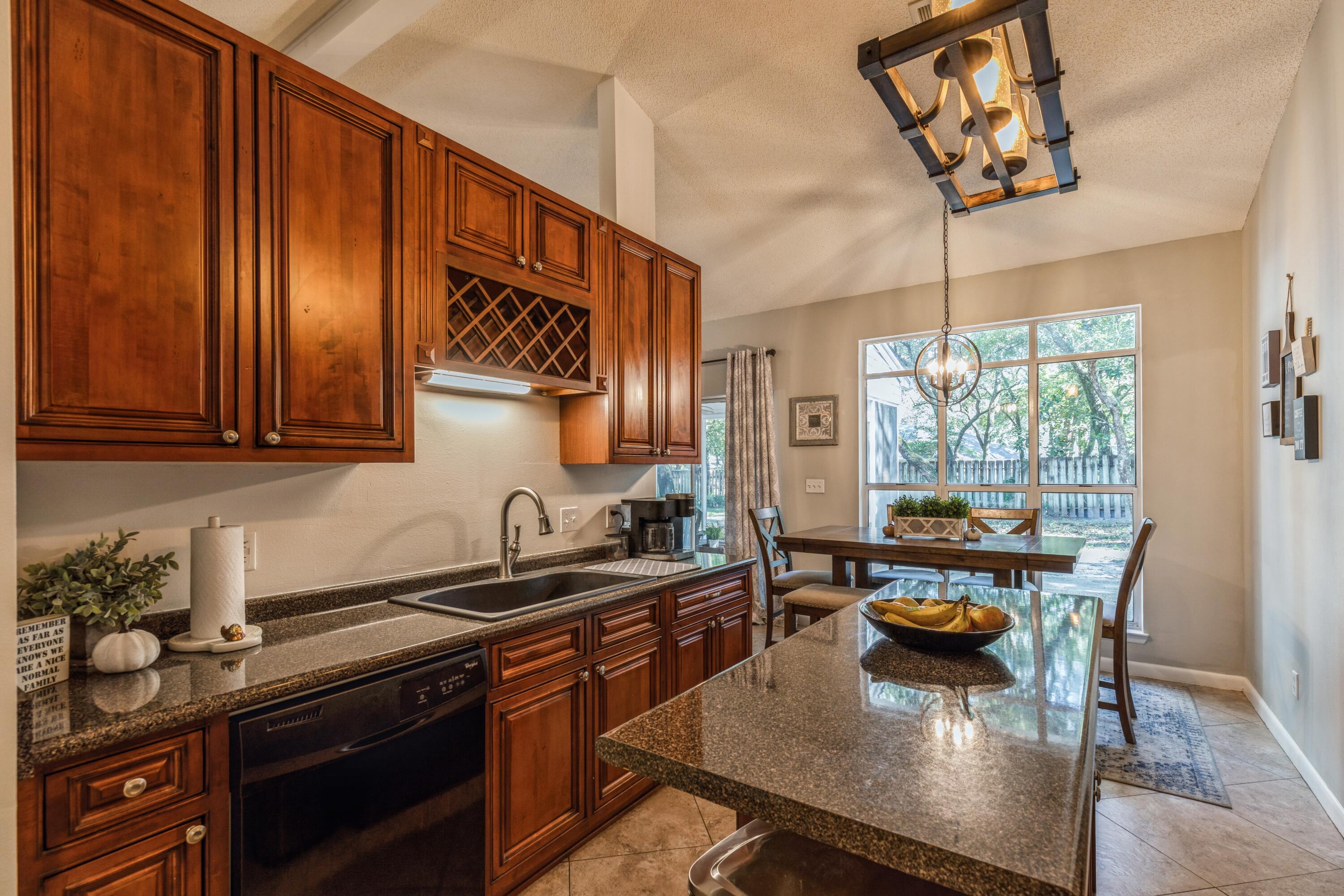 PARKWOOD ESTATES PH 1 BLUEWATER BAY - Residential