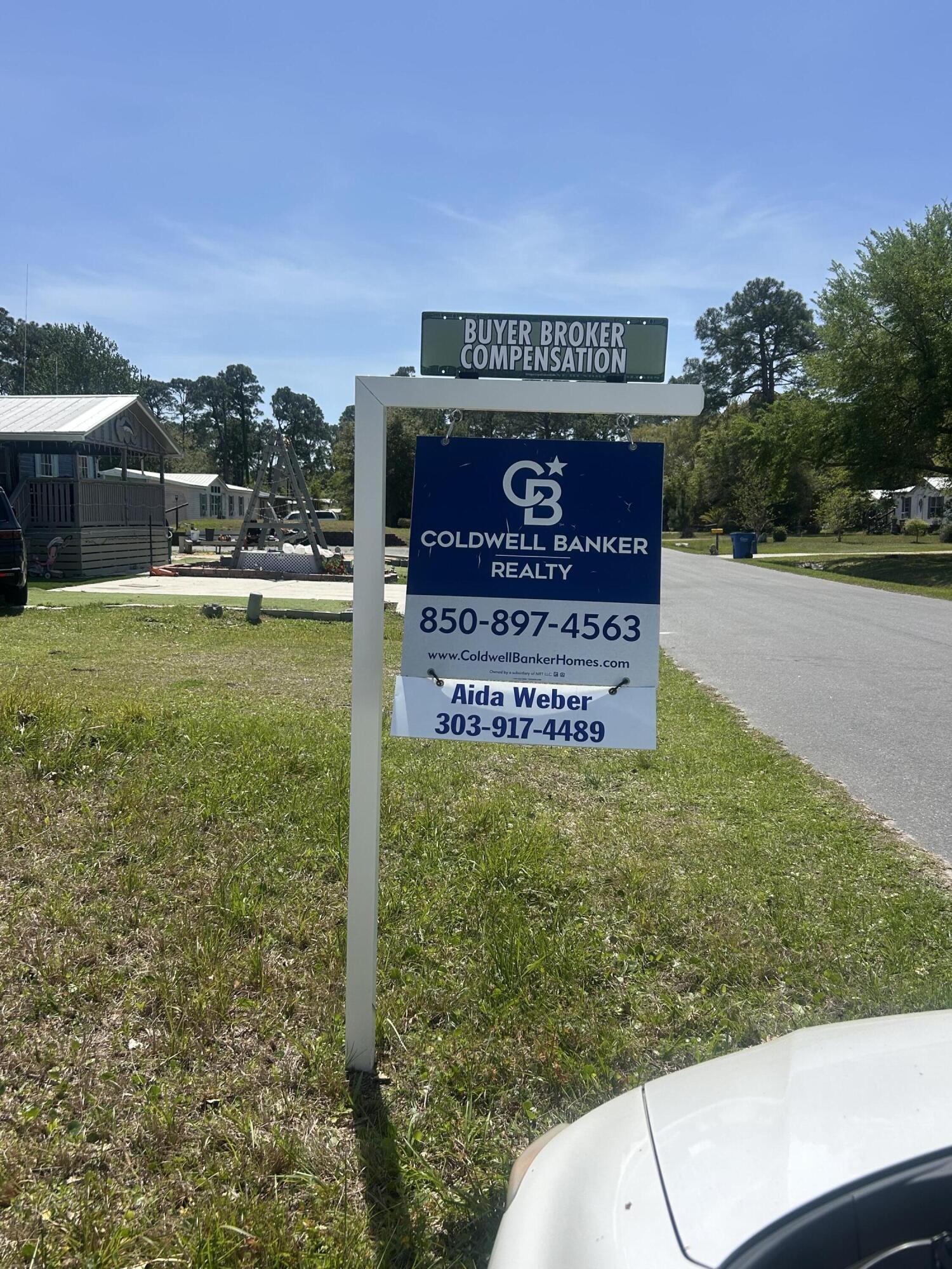 NORTH LAGOON OAKS - Land