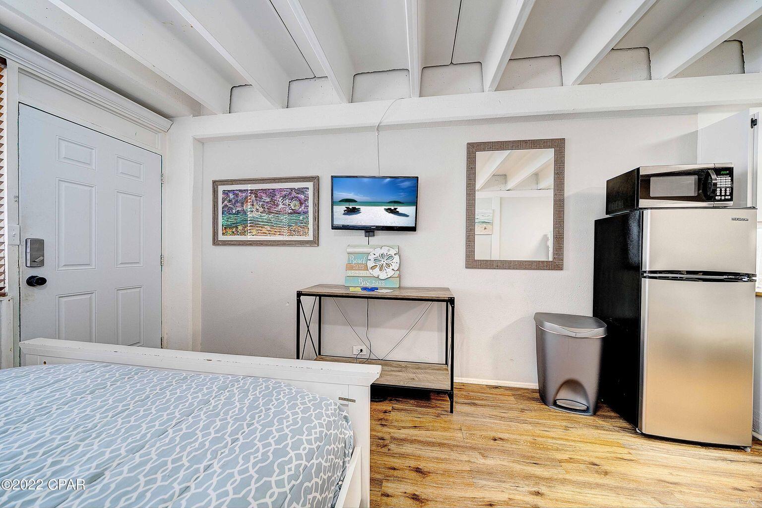 Fontainebleau Terrace - Residential