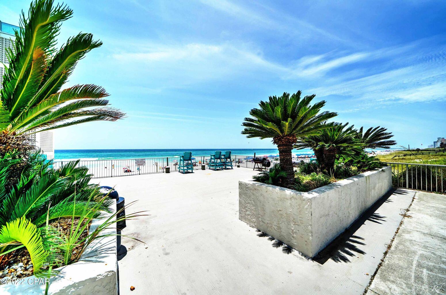 Fontainebleau Terrace - Residential