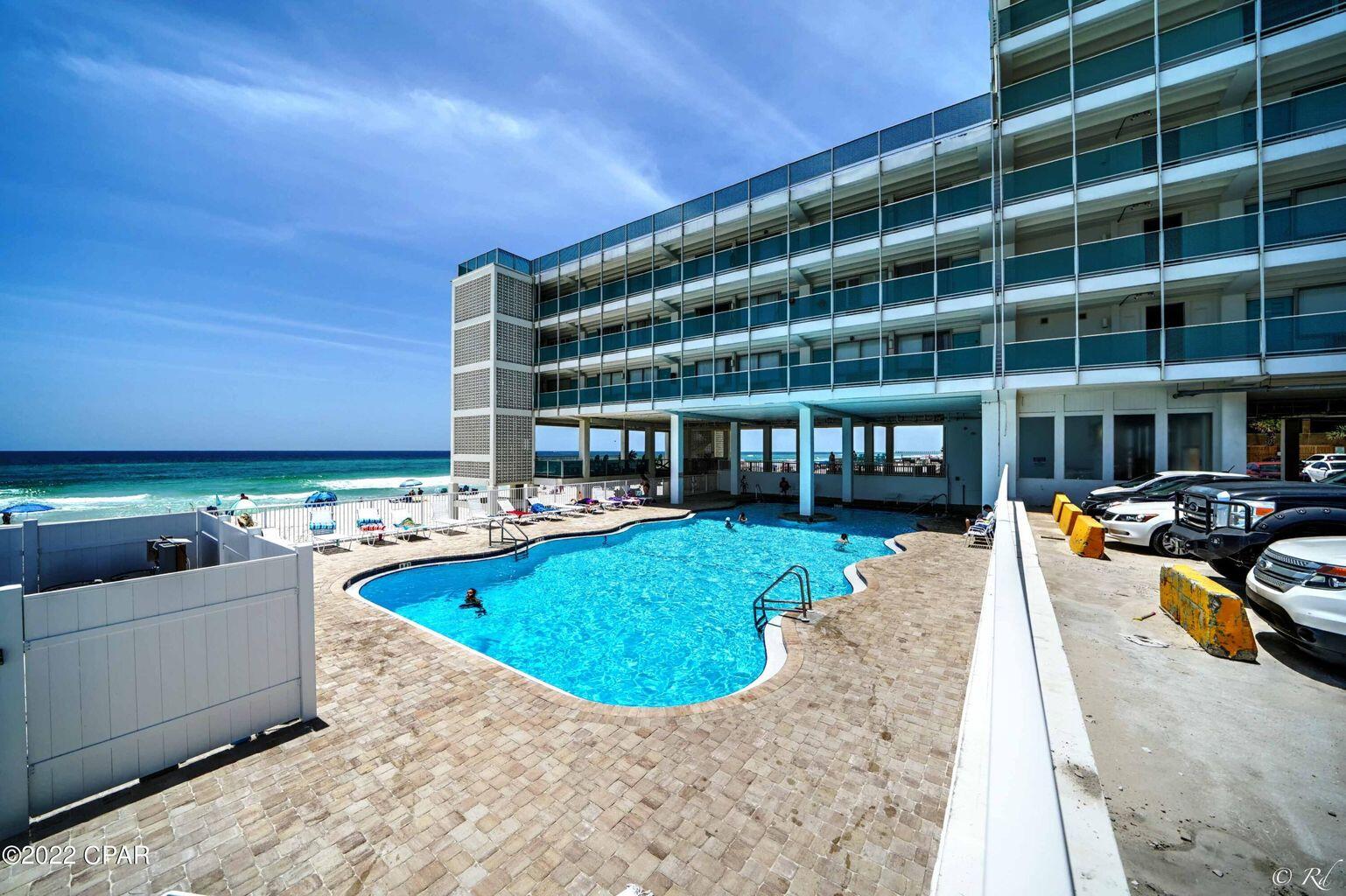 Fontainebleau Terrace - Residential