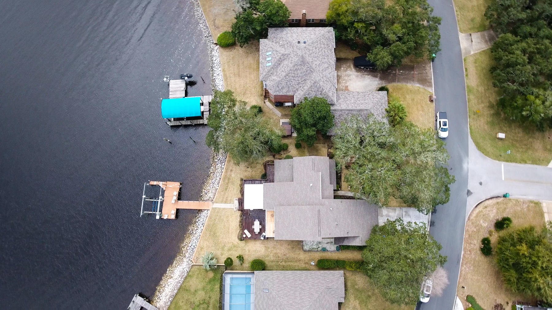 LAKE POINTE - Residential