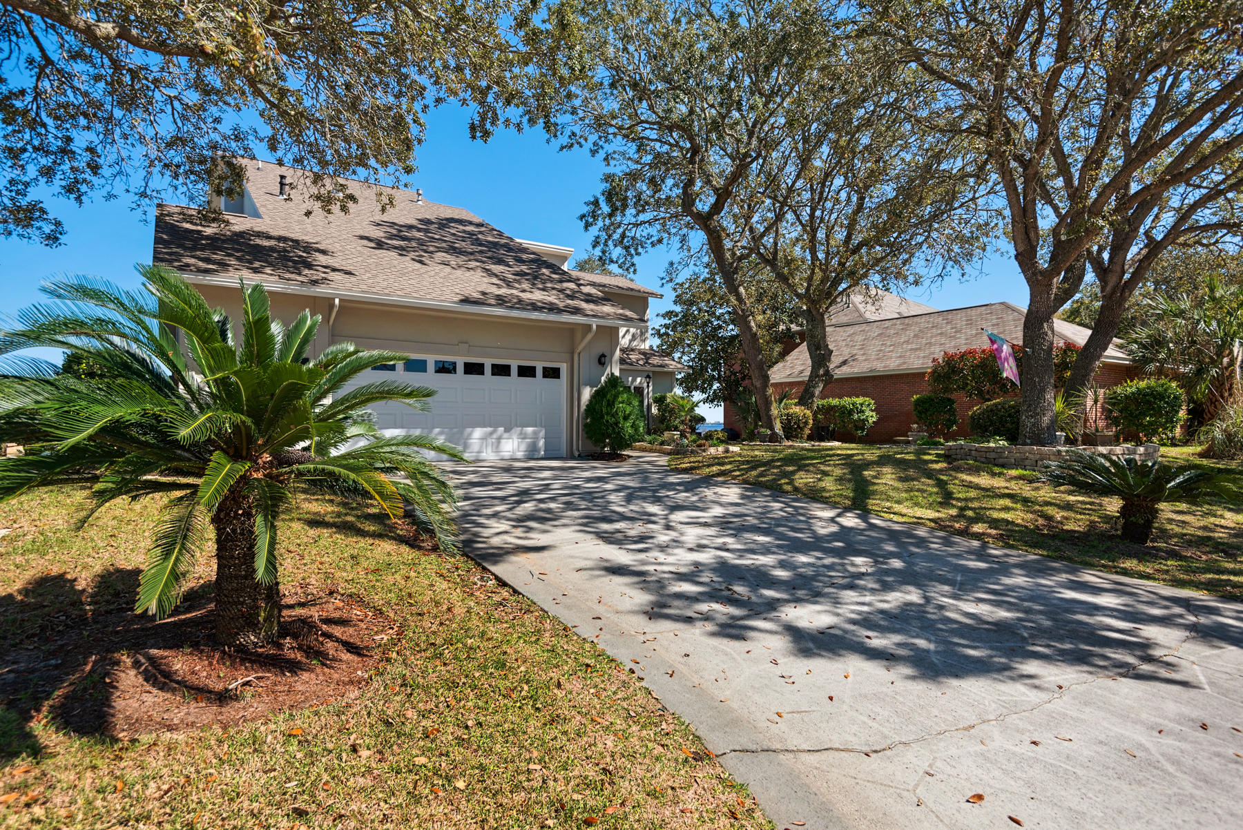 LAKE POINTE - Residential